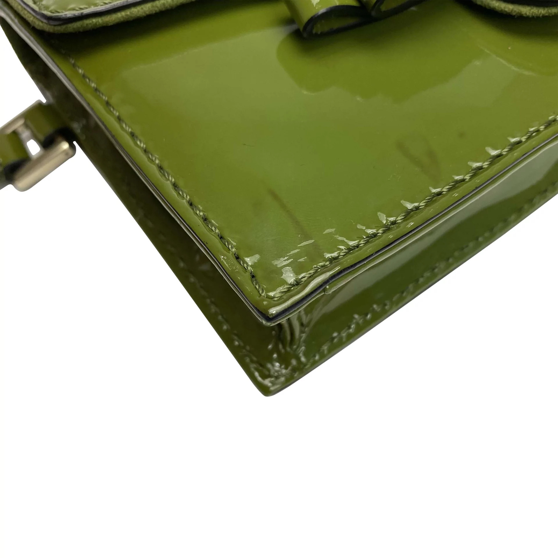 Clutch Valentino Garavani Verniz Verde