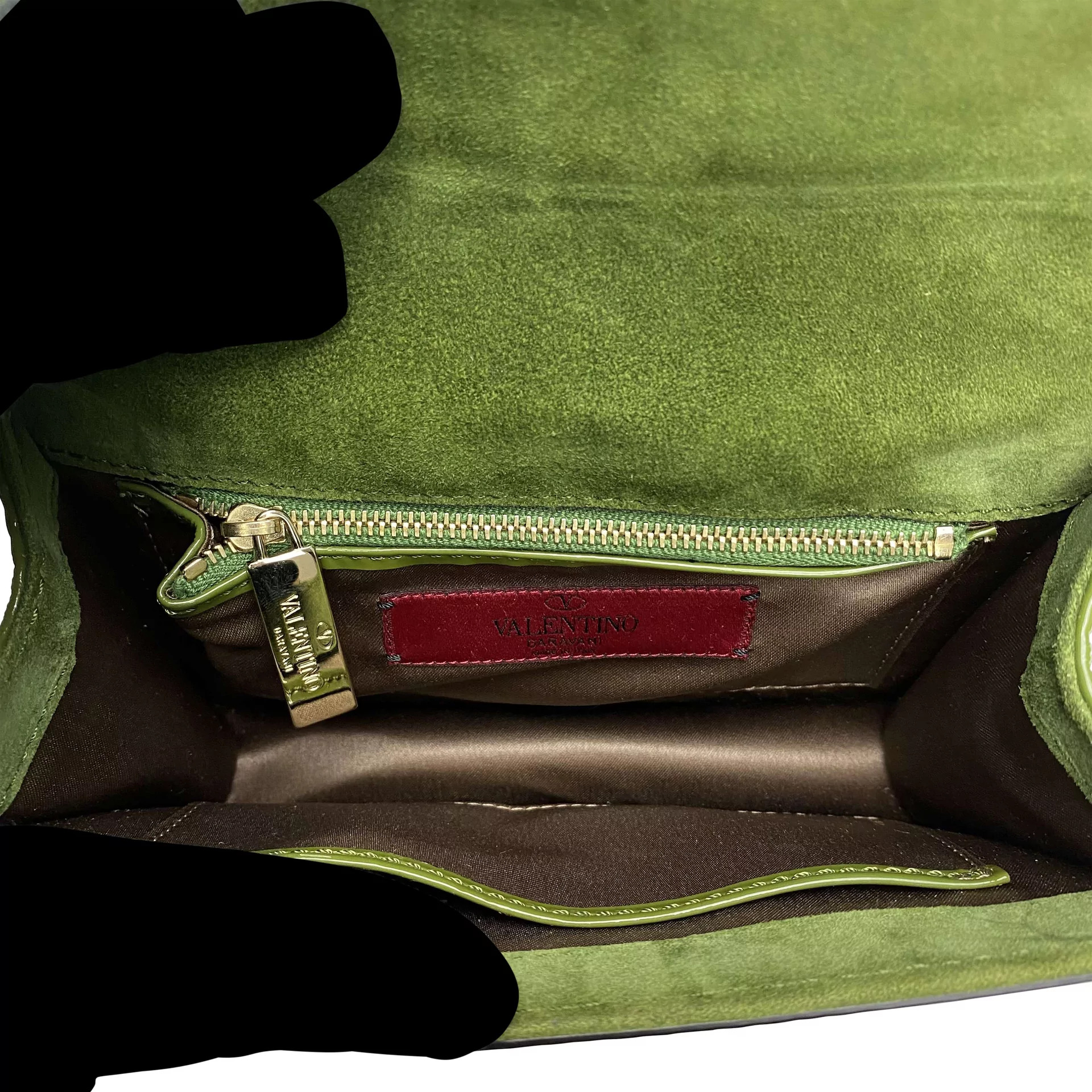 Clutch Valentino Garavani Verniz Verde