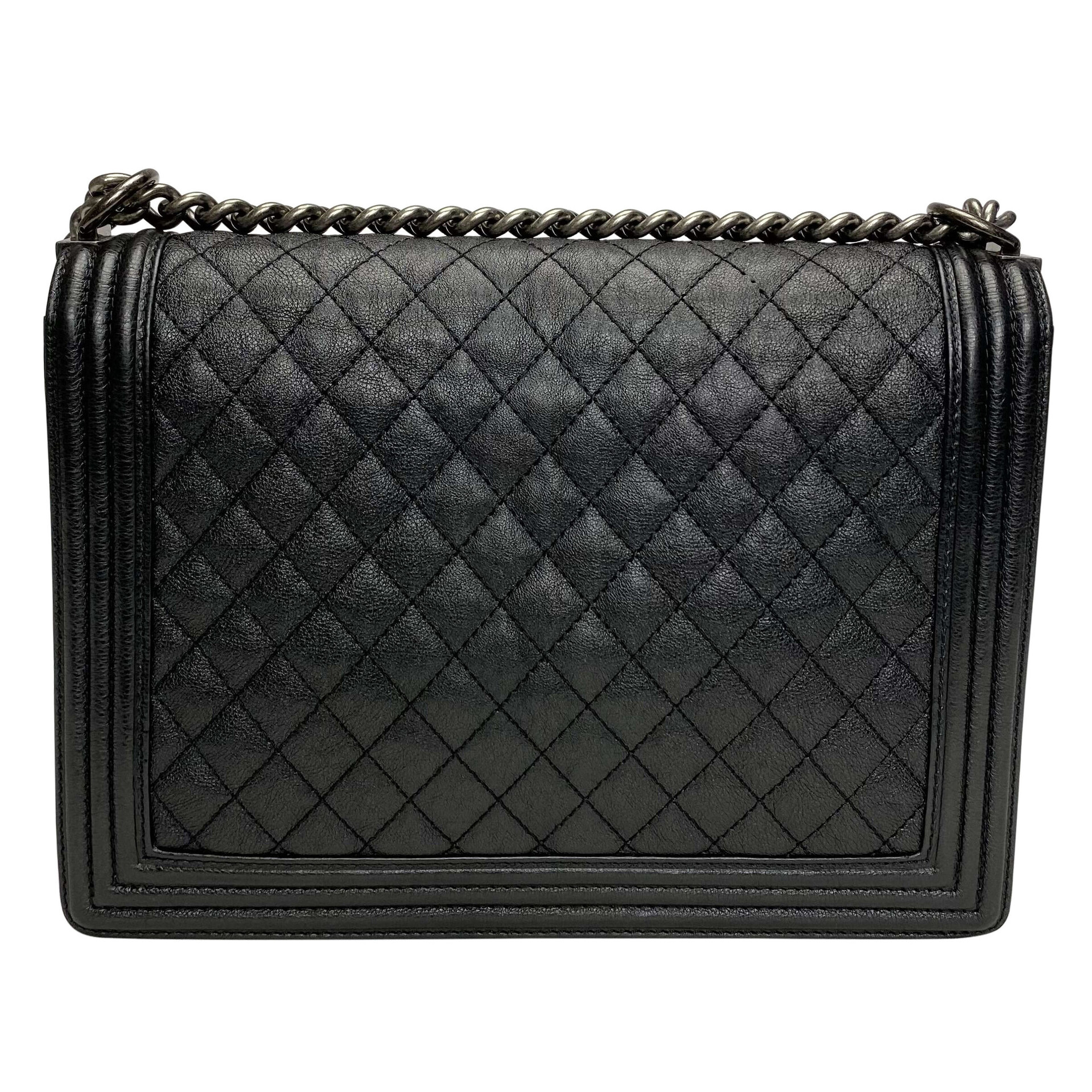 Bolsa Chanel Boy Grande Couro Caviar
