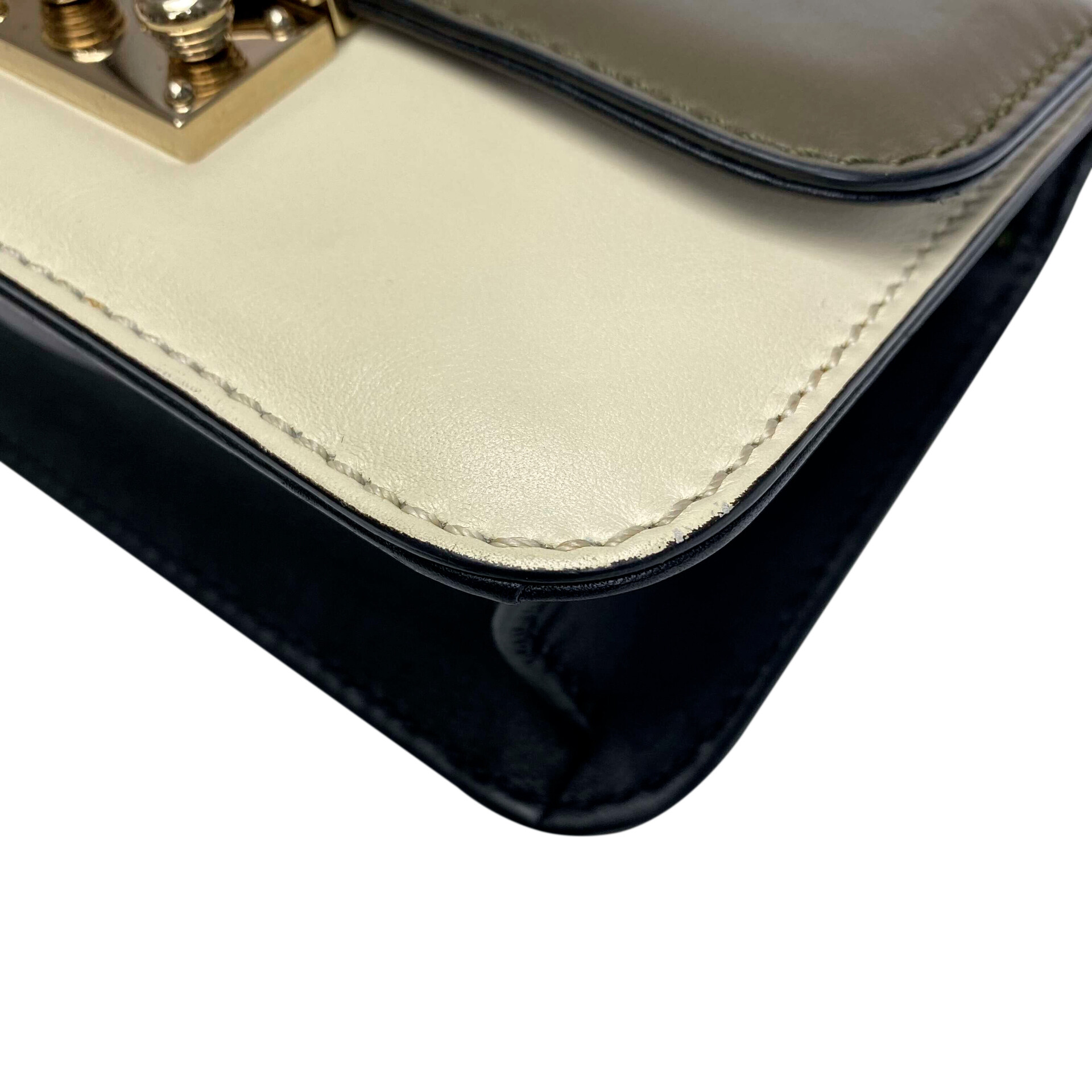 Bolsa Valentino Garavani Rockstud Glam Lock Bicolor