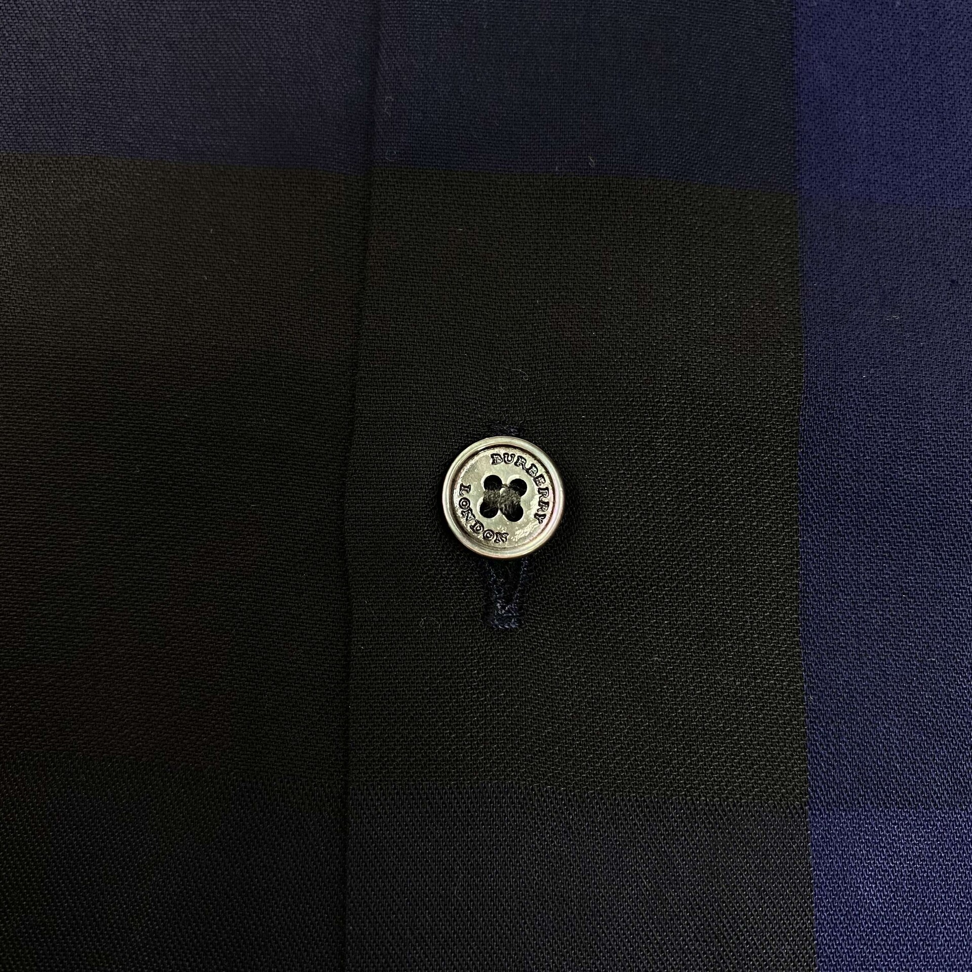 Camisa Burberry Xadrez Azul e Preto