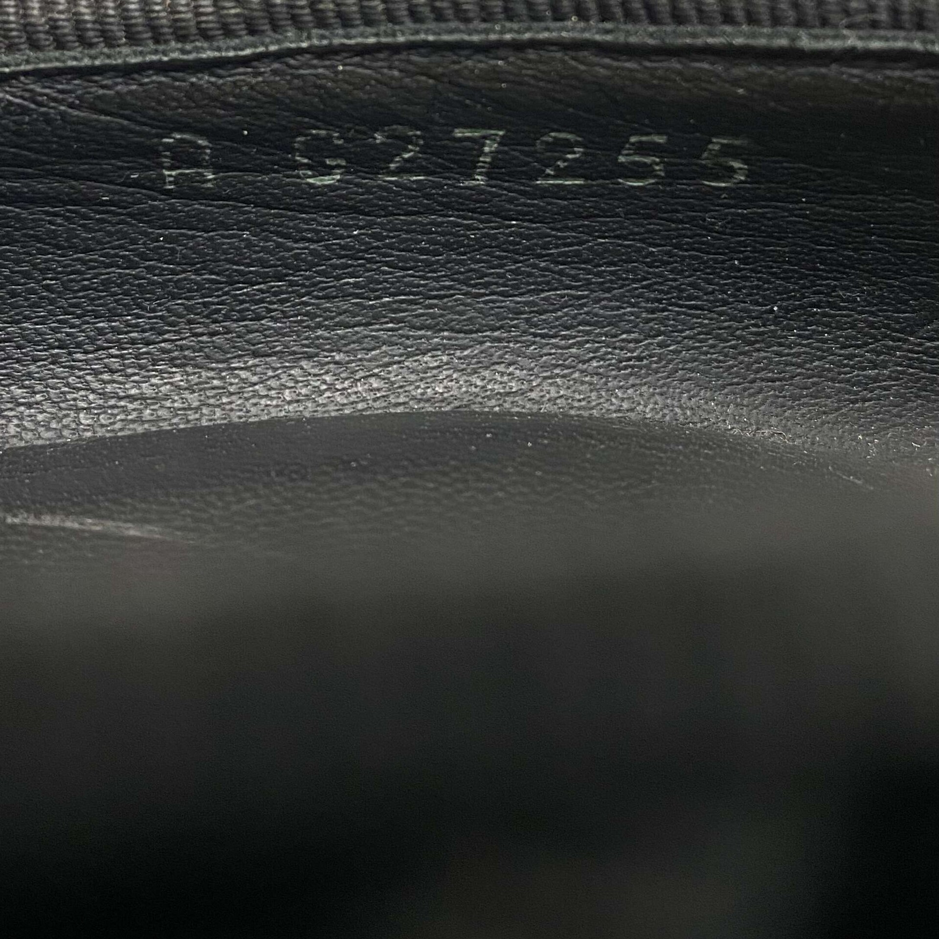 Scarpin Chanel Veludo