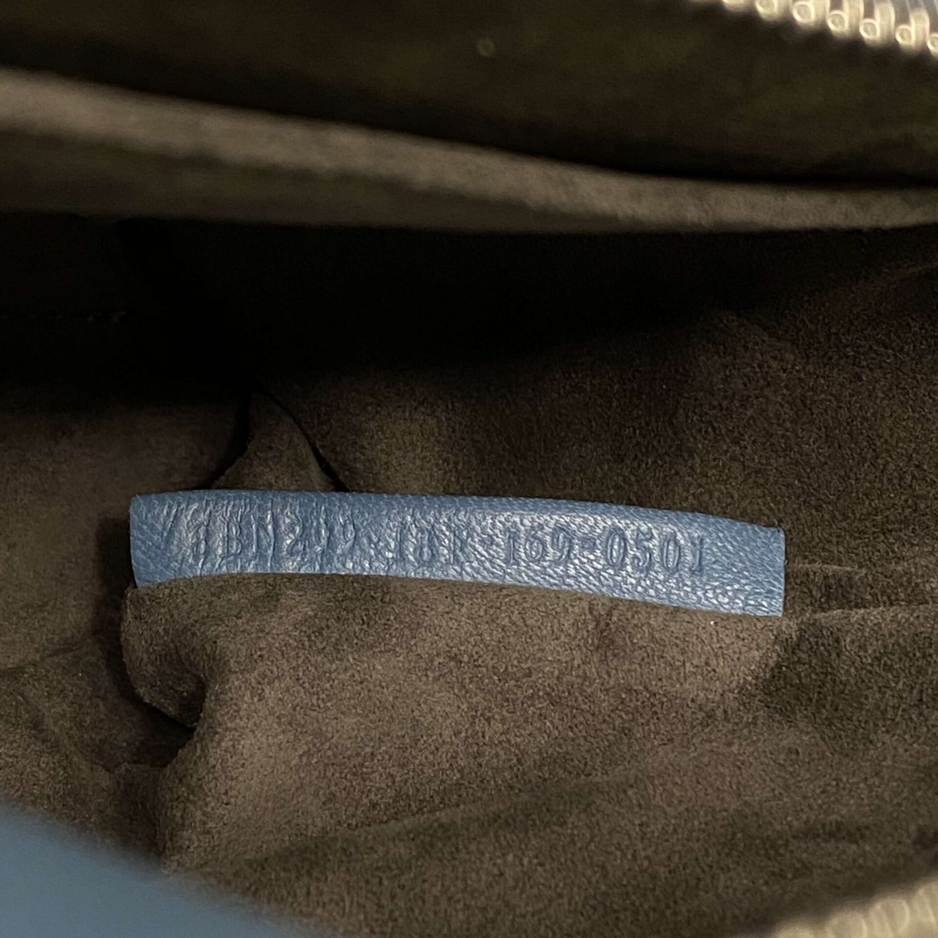 Bolsa Fendi Dotcom Couro Azul