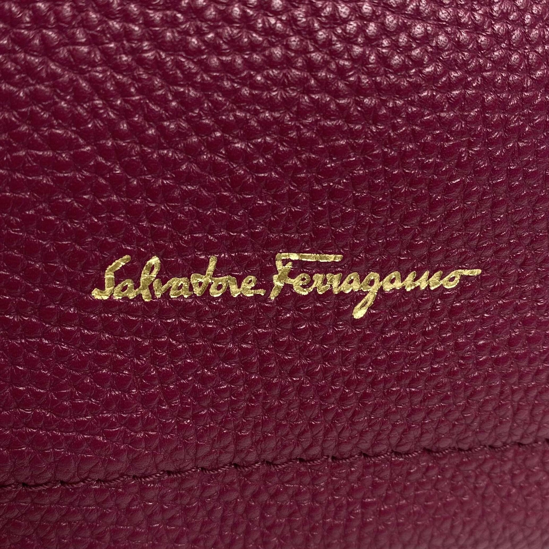 Bolsa Salvatore Ferragamo Couro Vinho