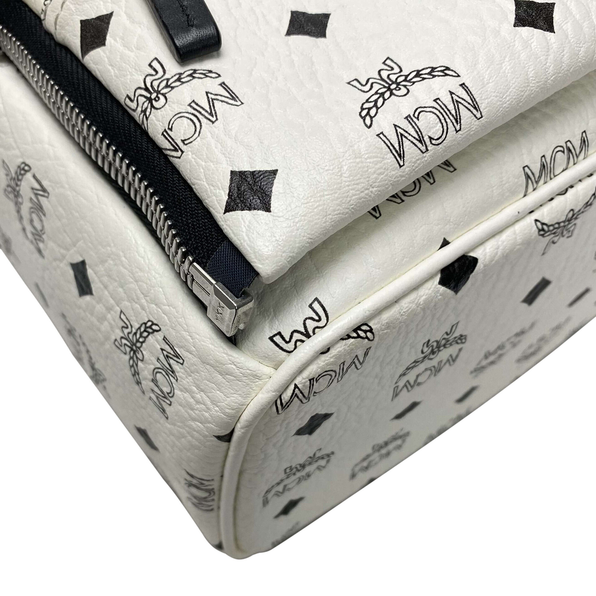 Mochila MCM Branca e Preta