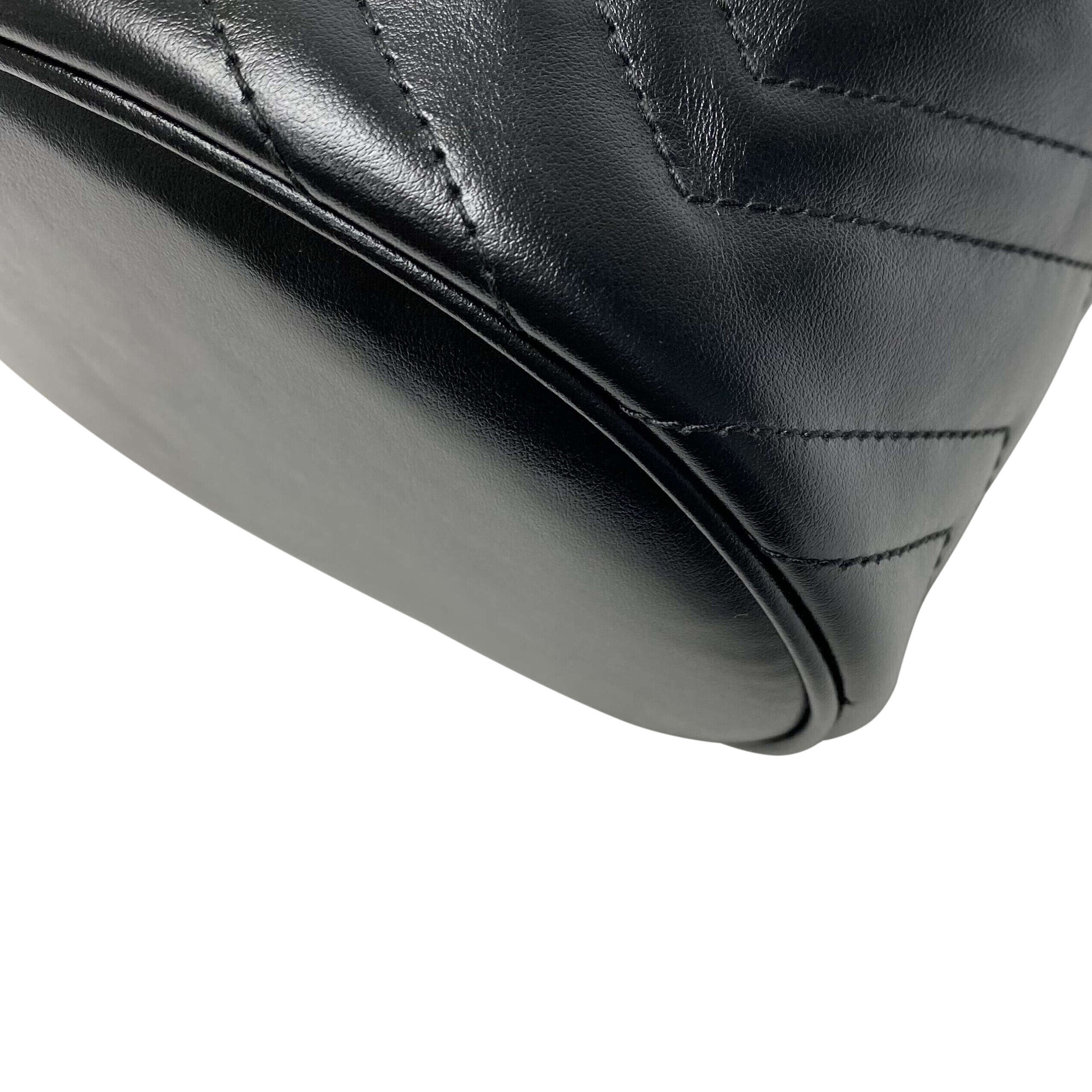 Nécessaire Gucci GG Marmont Preta