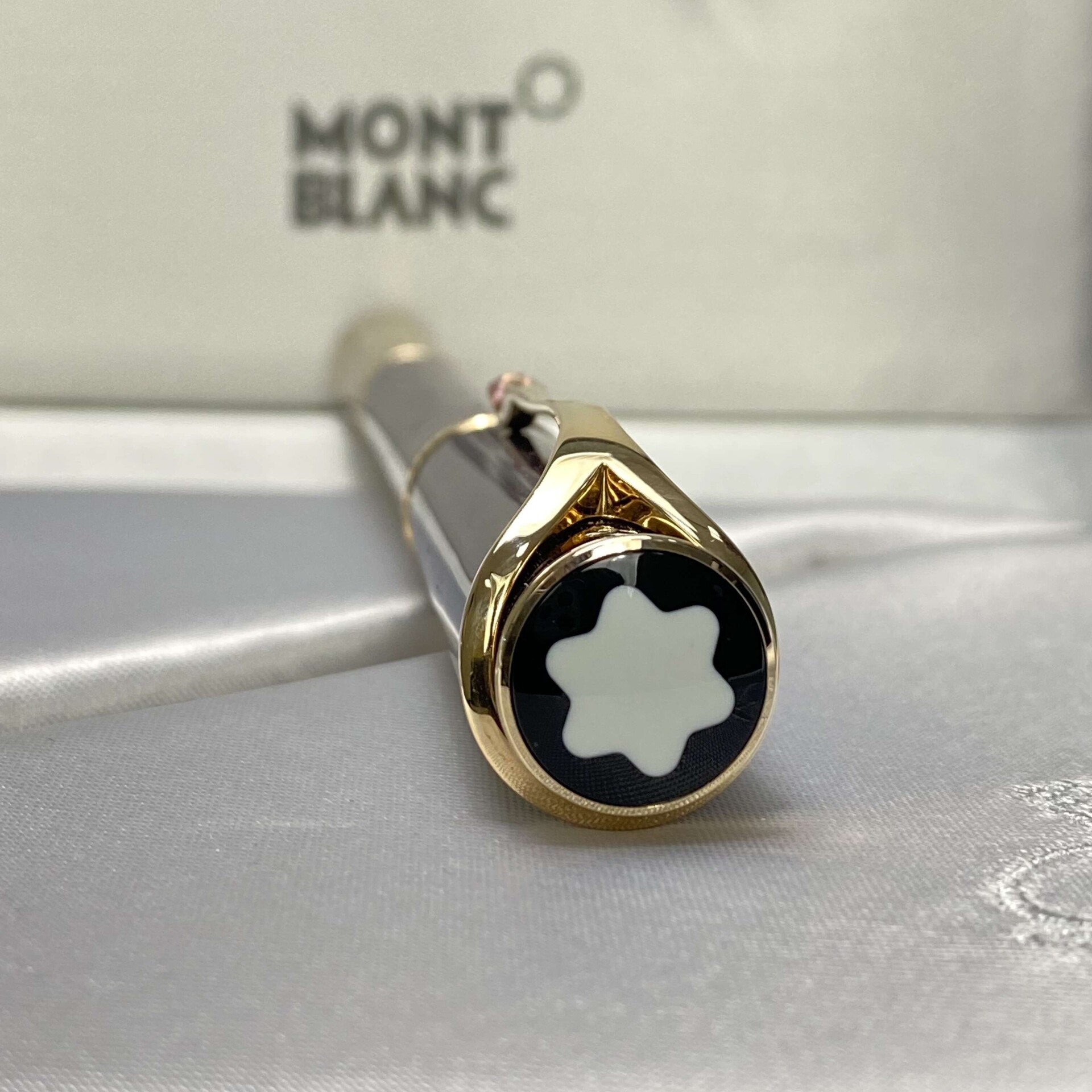 Caneta Montblanc Edição Especial Grace Kelly