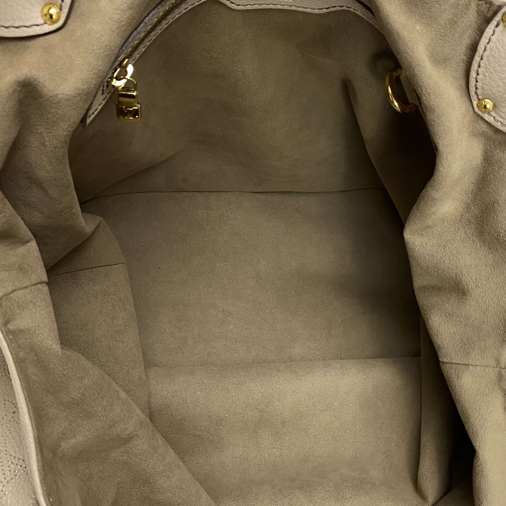 Bolsa Louis Vuitton Mahina Hobo Nude