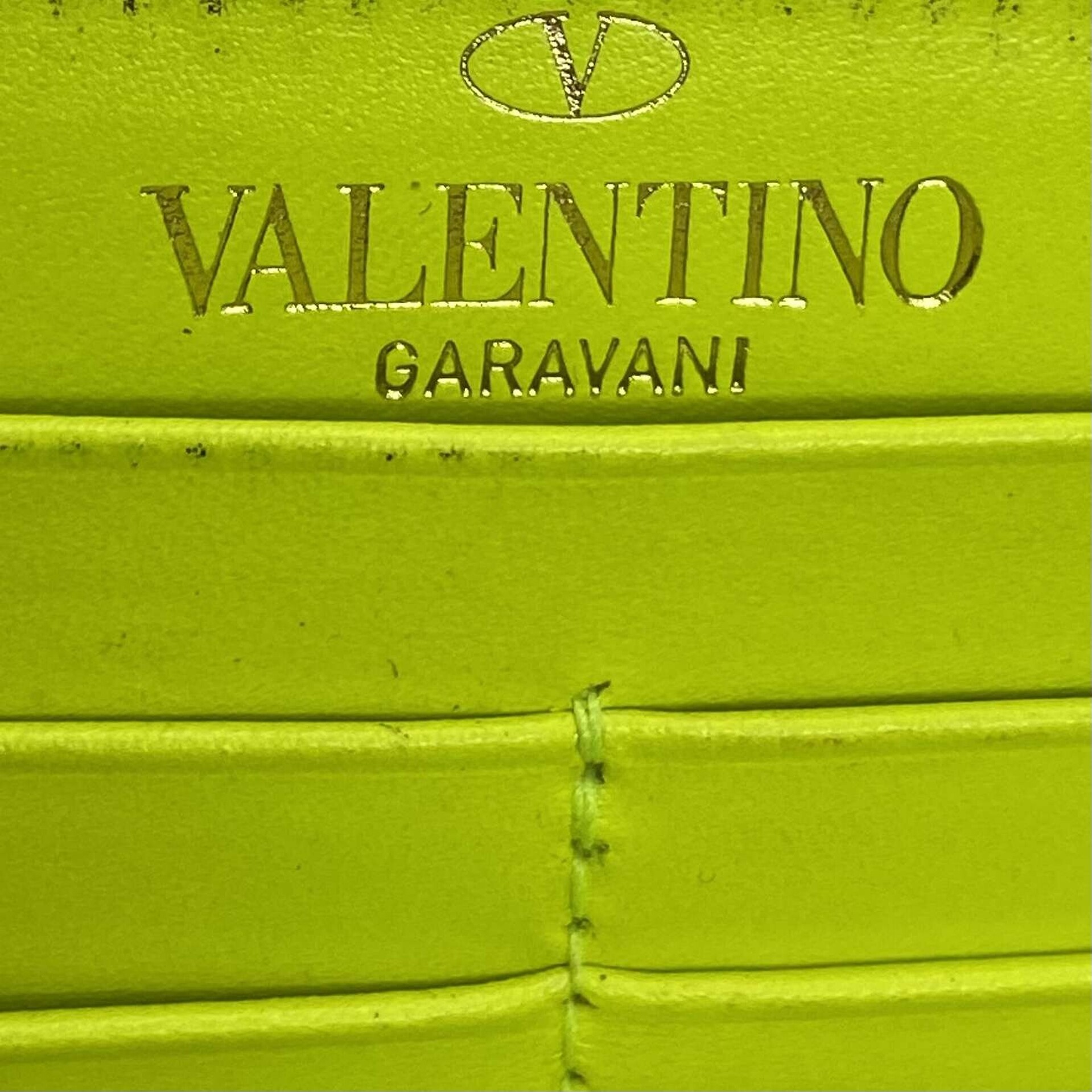 Carteira Valentino Garavani Rockstuds
