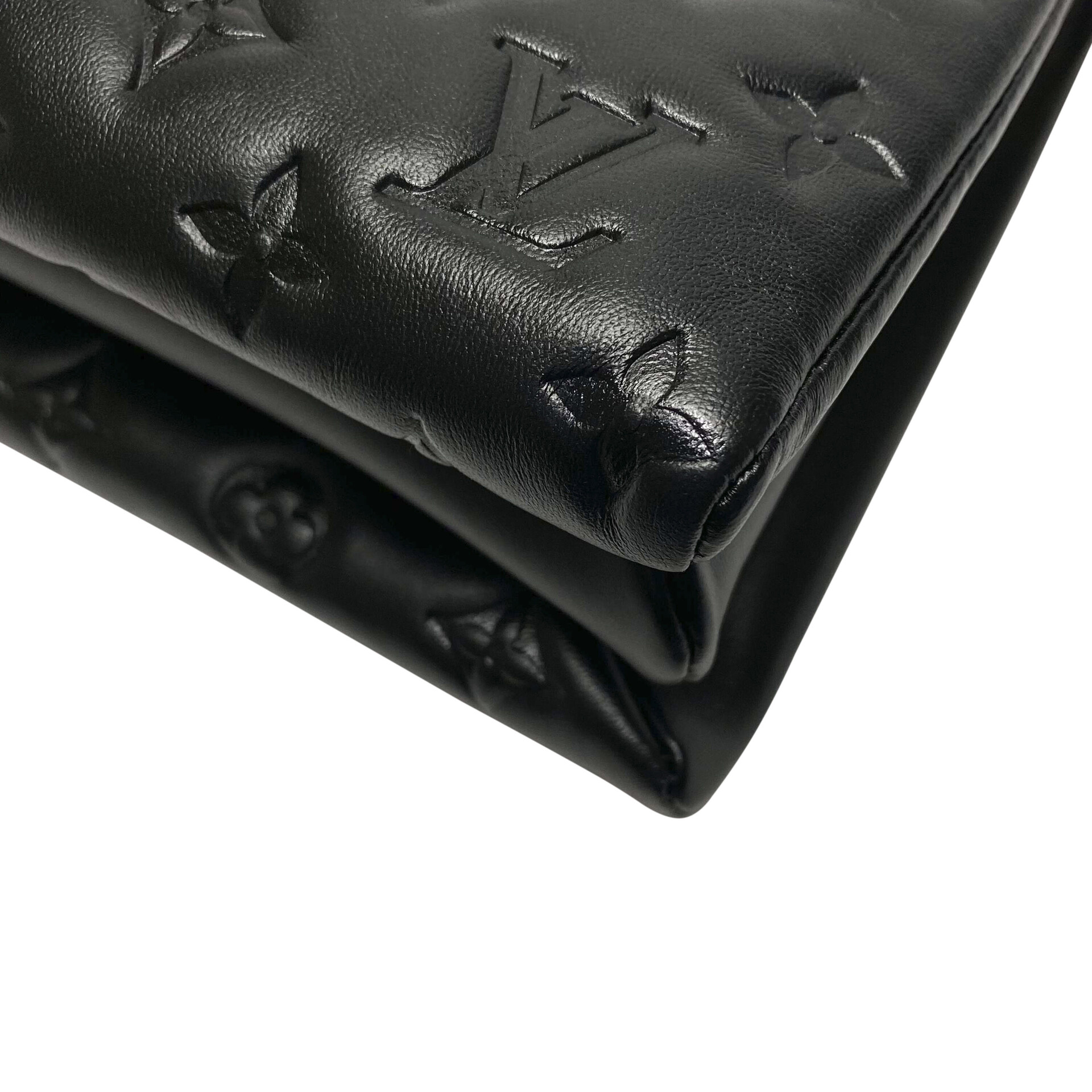 Bolsa Louis Vuitton Coussin Preta