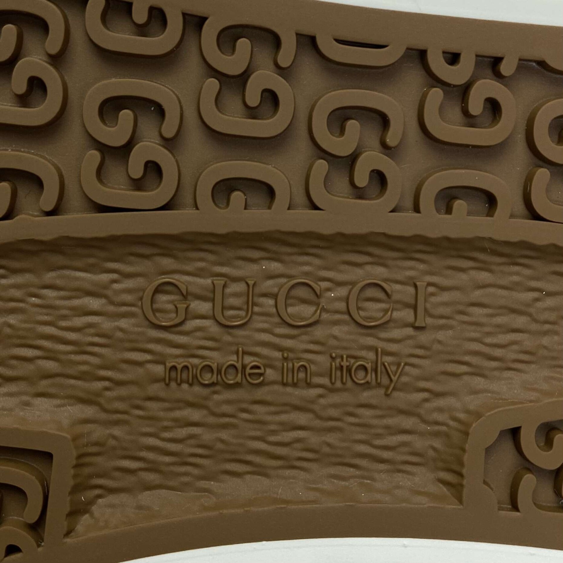 Sneaker Gucci 1977 High Top Paetês Dourado