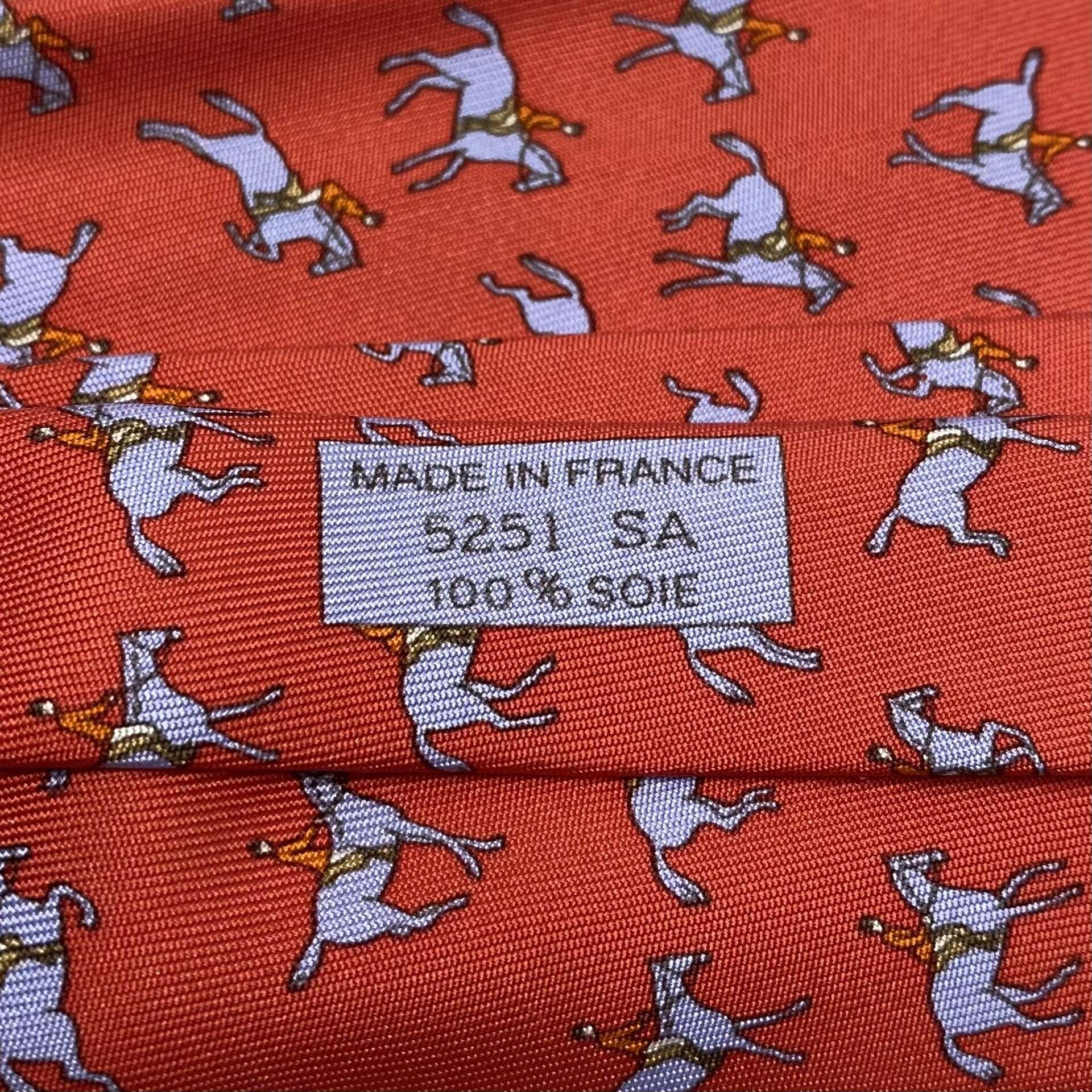 Gravata Hermès Vermelha