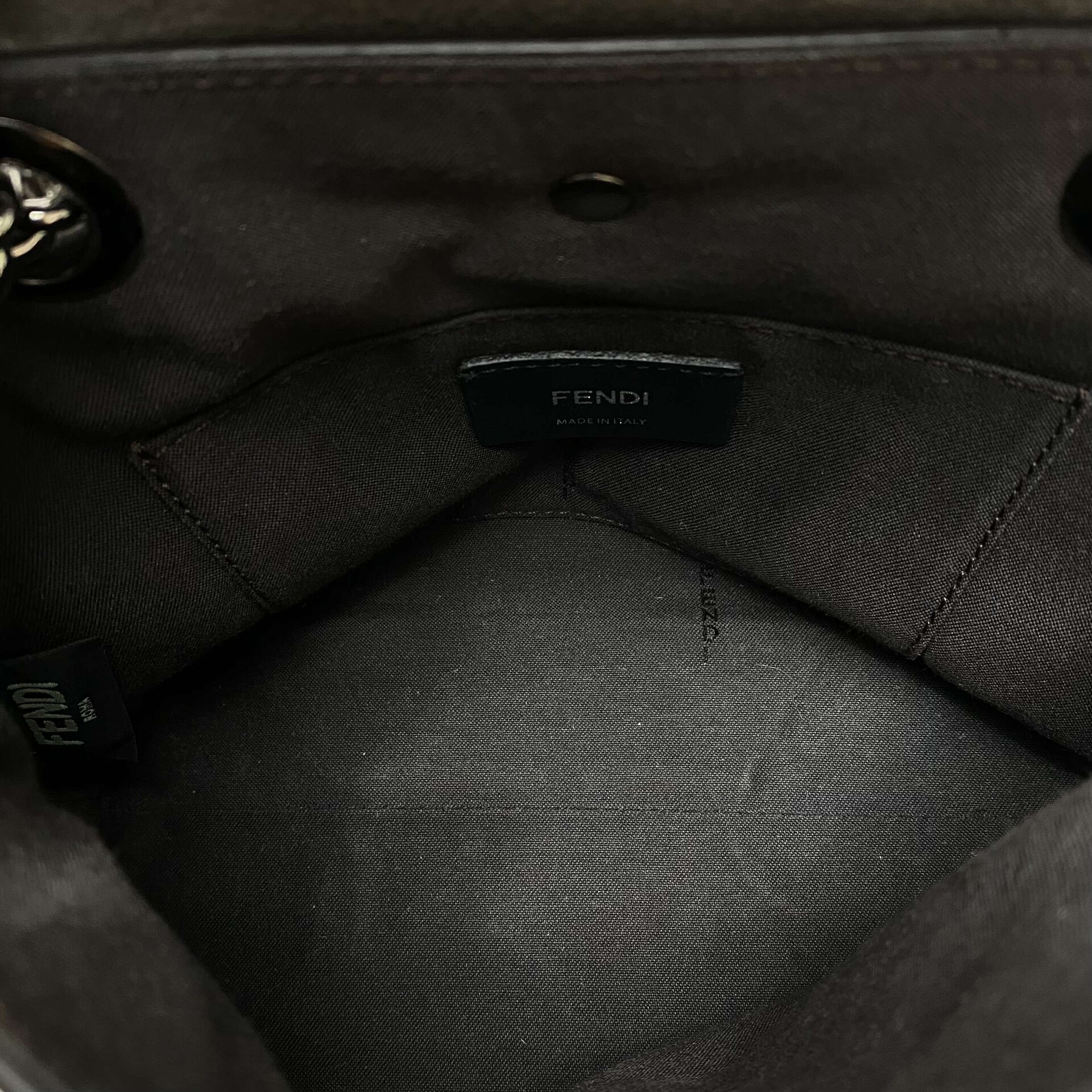 Bolsa Fendi W / Anana's Keychain Couro Verde