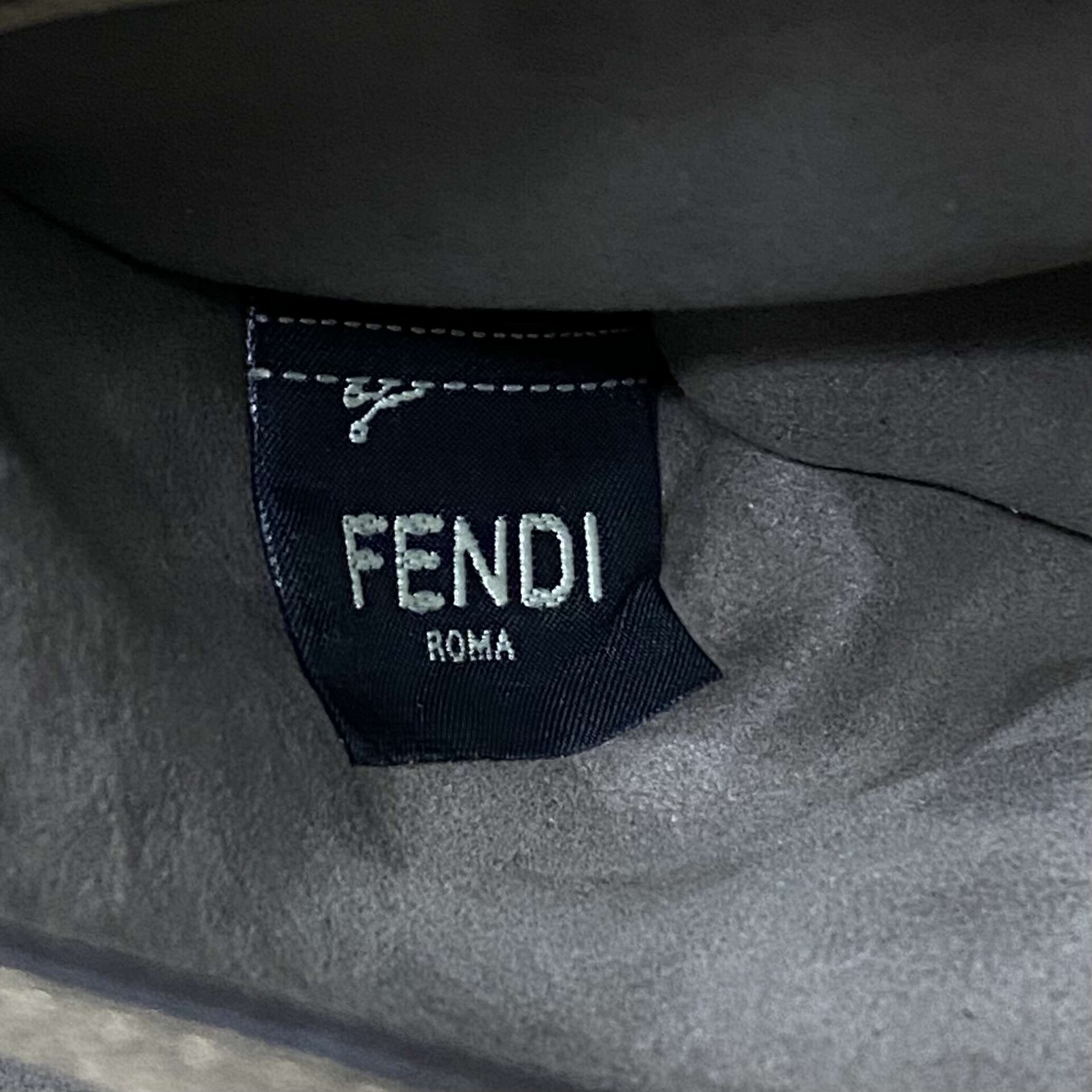 Bolsa Fendi Camurça e Couro Nude