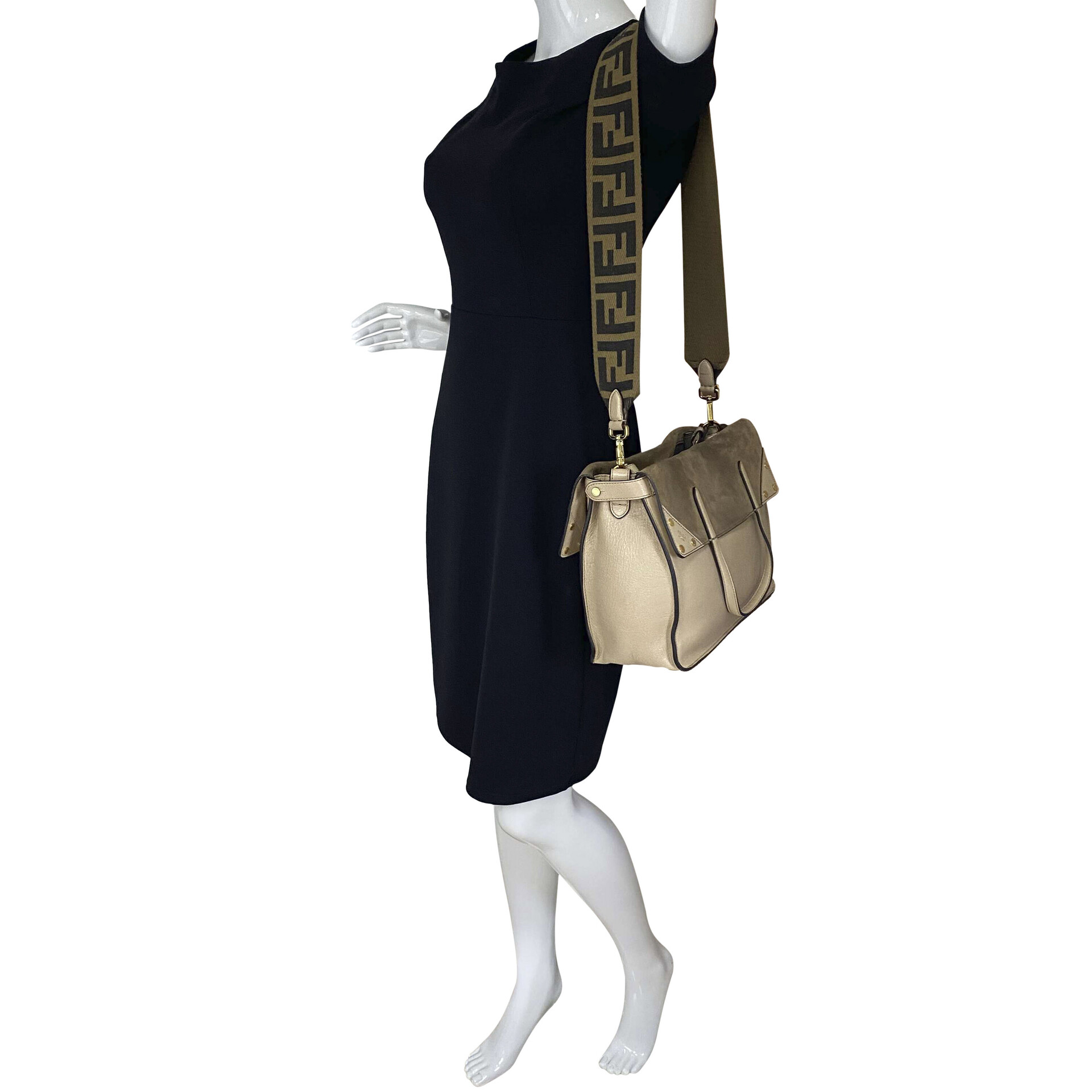 Bolsa Fendi Camurça e Couro Nude