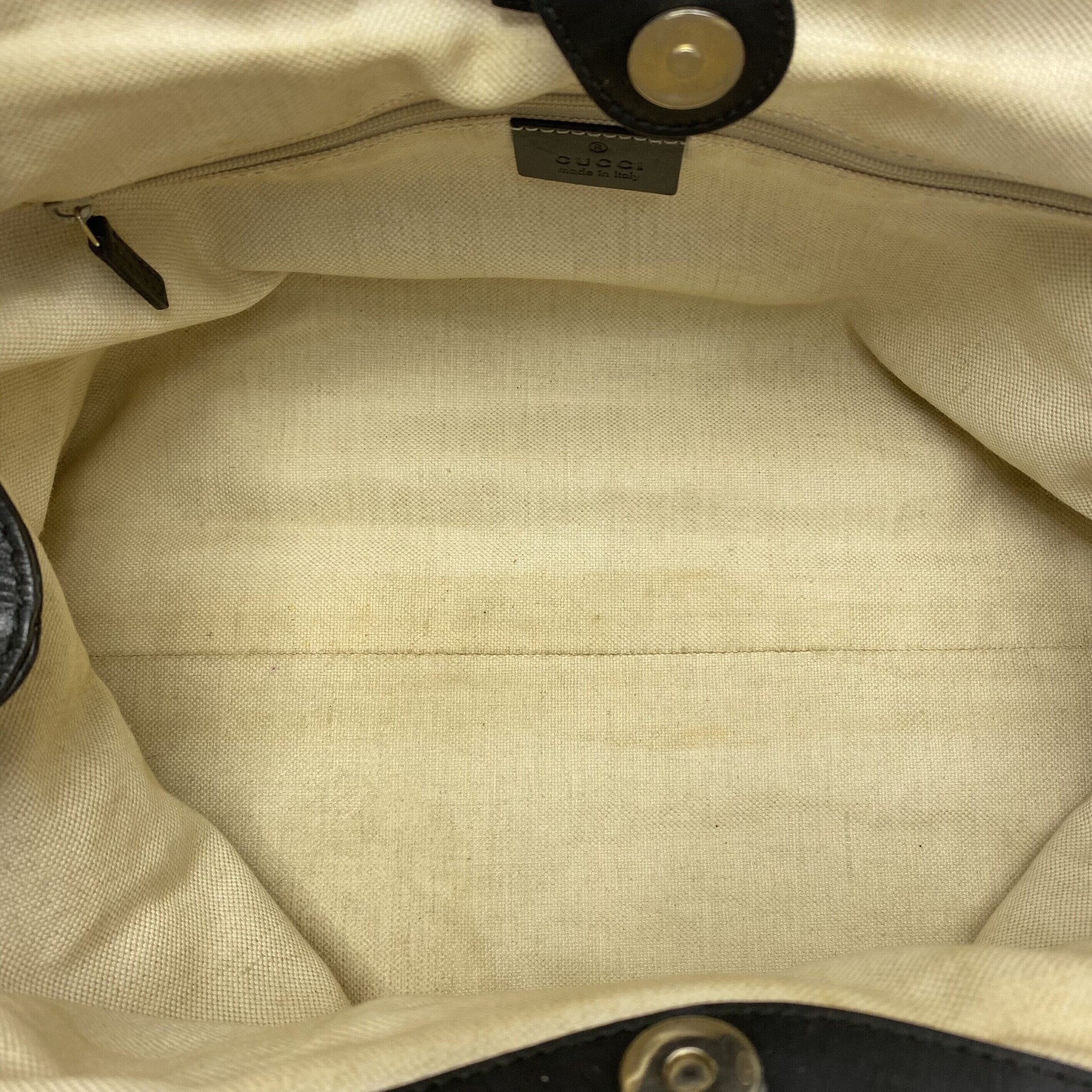 Bolsa Gucci GG Canvas Sukey