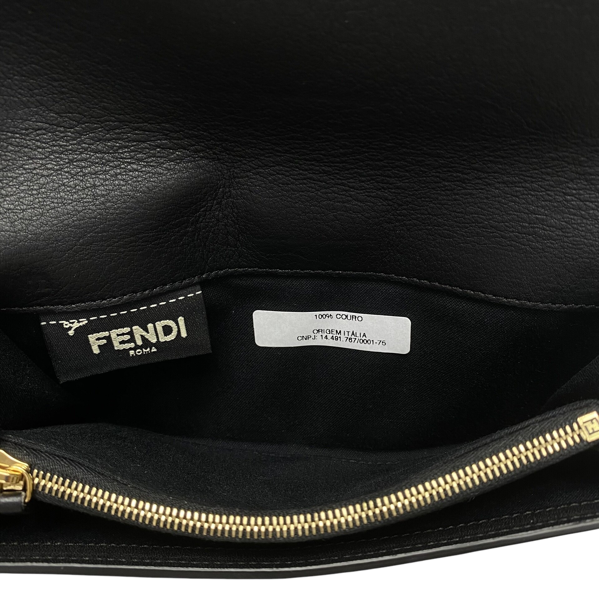 Carteira Fendi Peekaboo Preta
