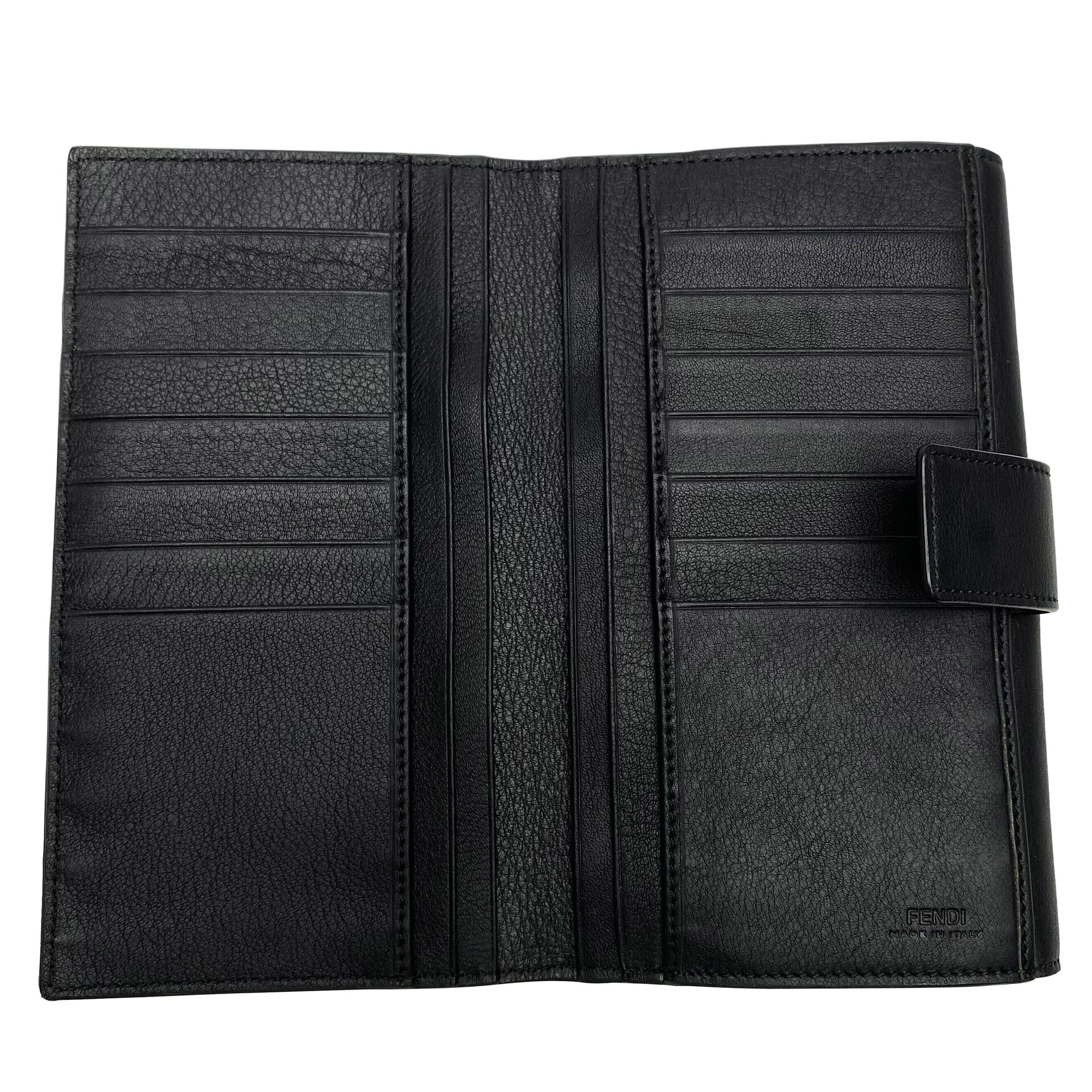 Carteira Fendi Peekaboo Preta