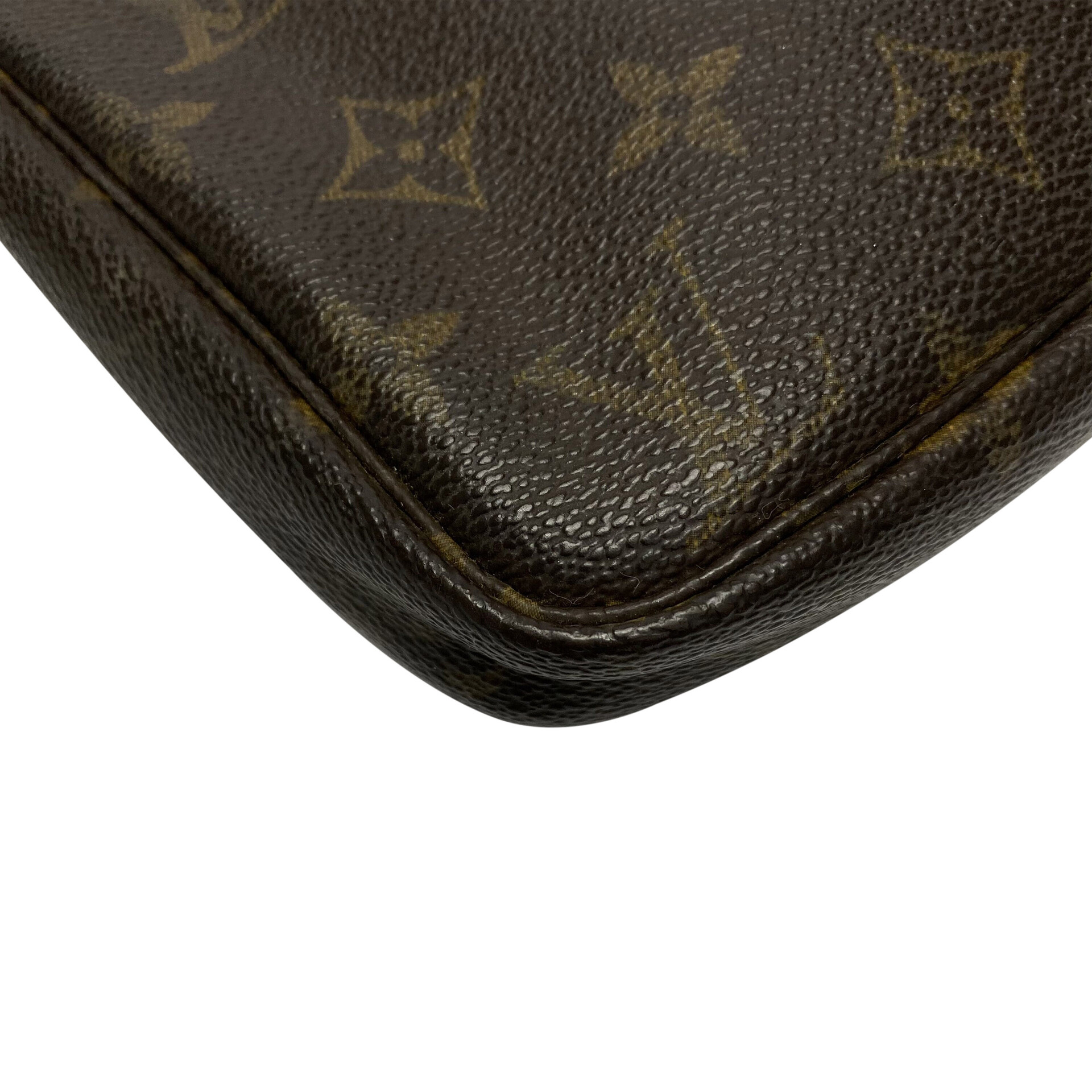 Bolsa Louis Vuitton Pochette Monograma