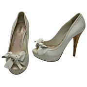 Peep Toe Miu Miu Laço Off White