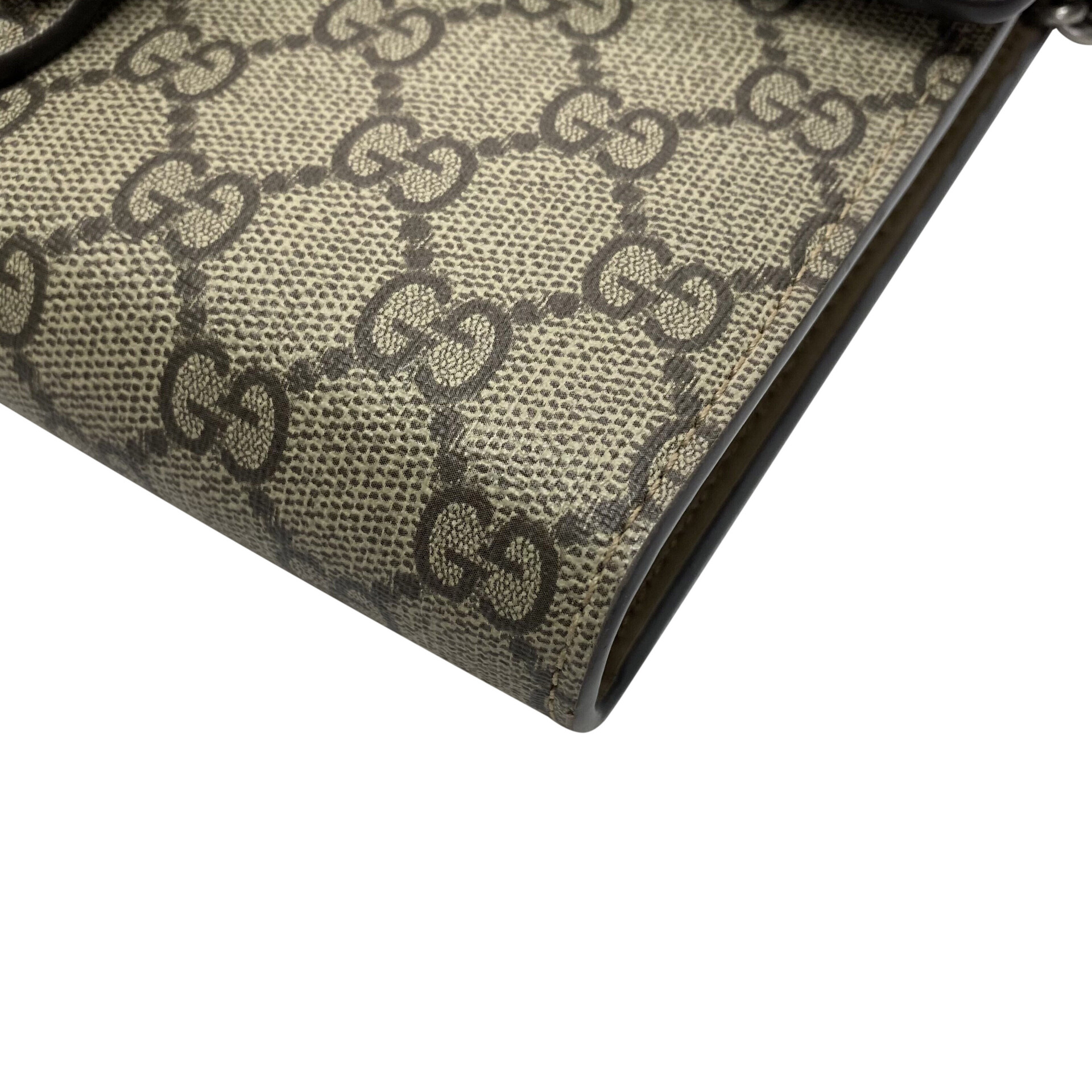 Bolsa Gucci Dionysus GG Supreme Chain Wallet