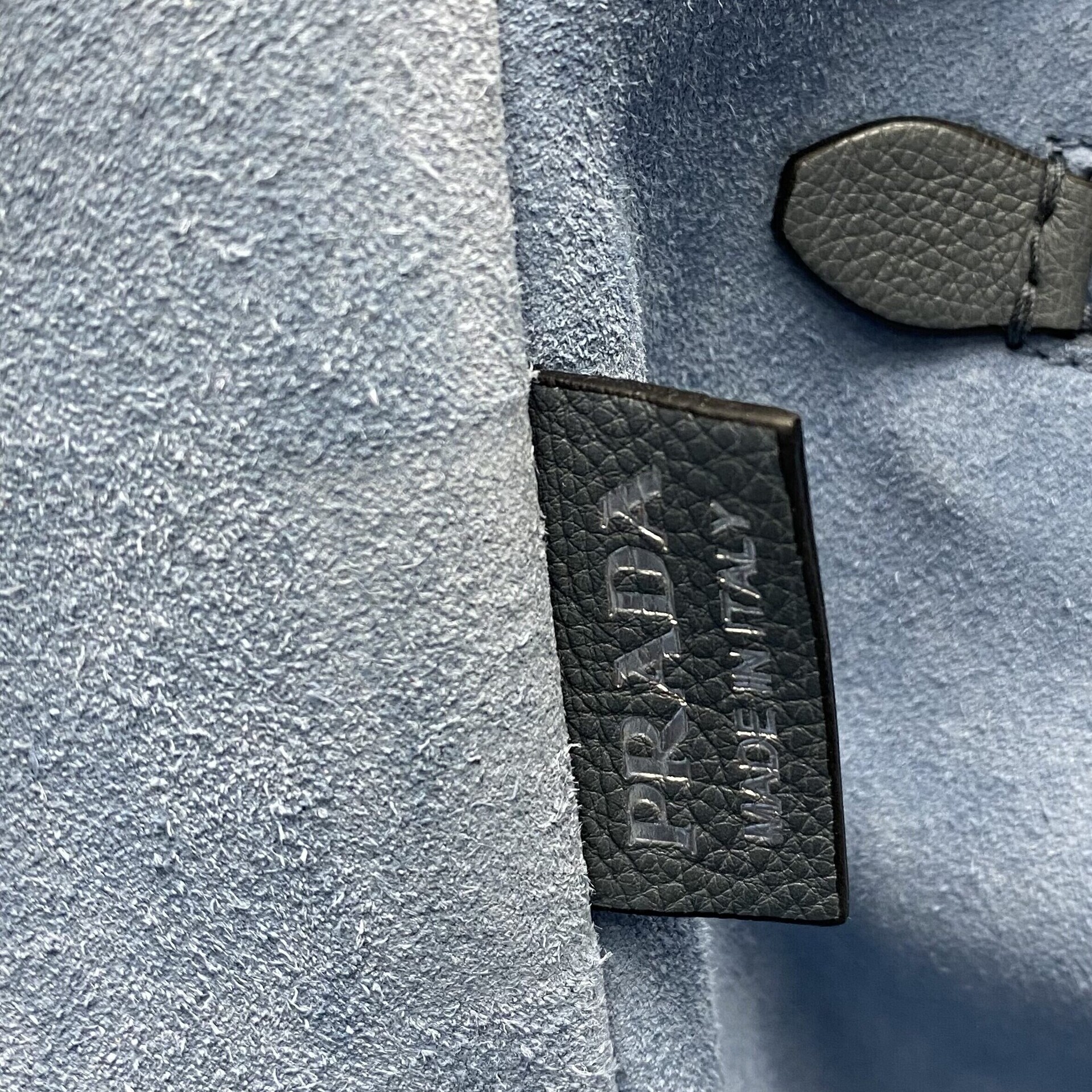 Bolsa Prada Etiquette Shopping Bag Azul Marine