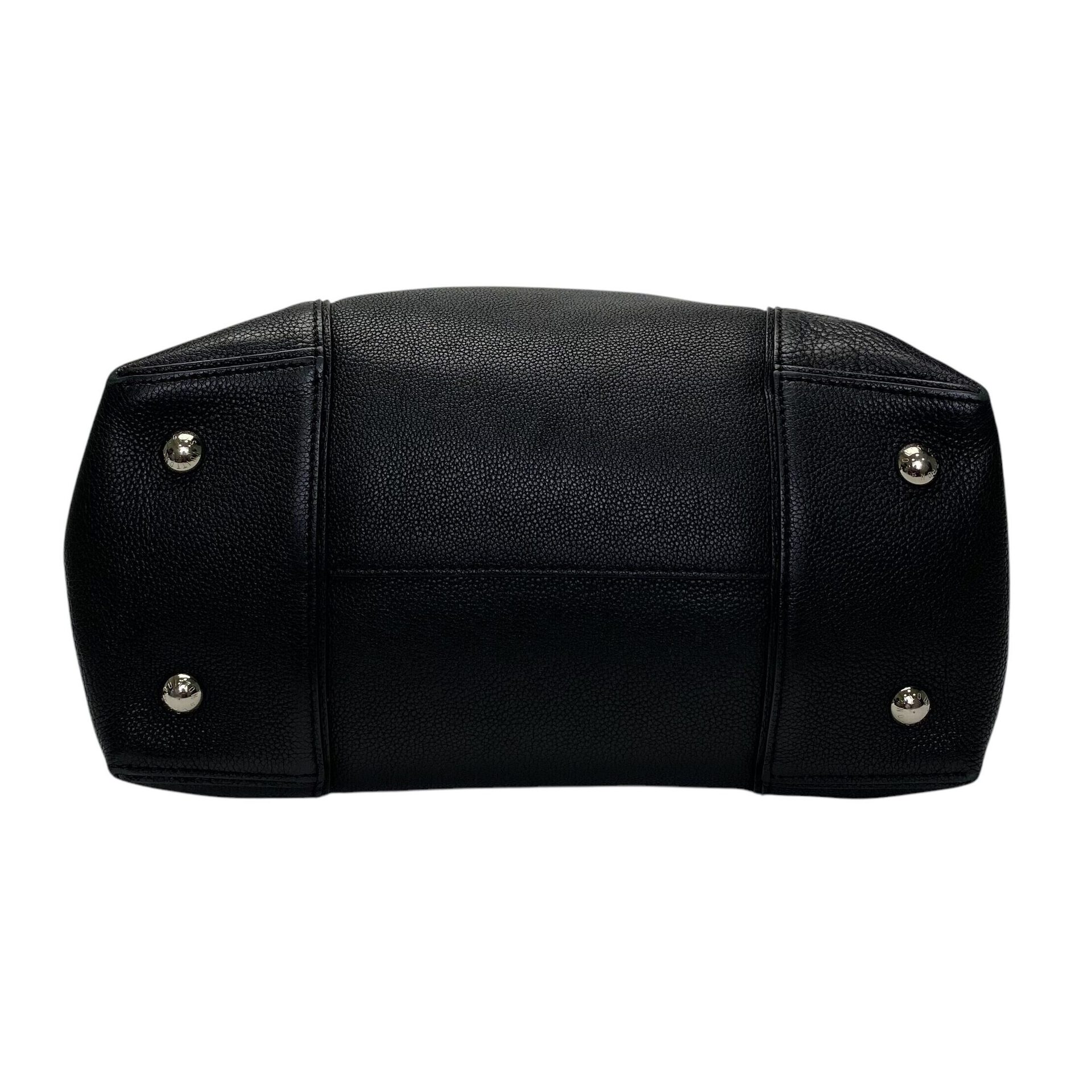 Bolsa Louis Vuitton Lockit Soft Preta