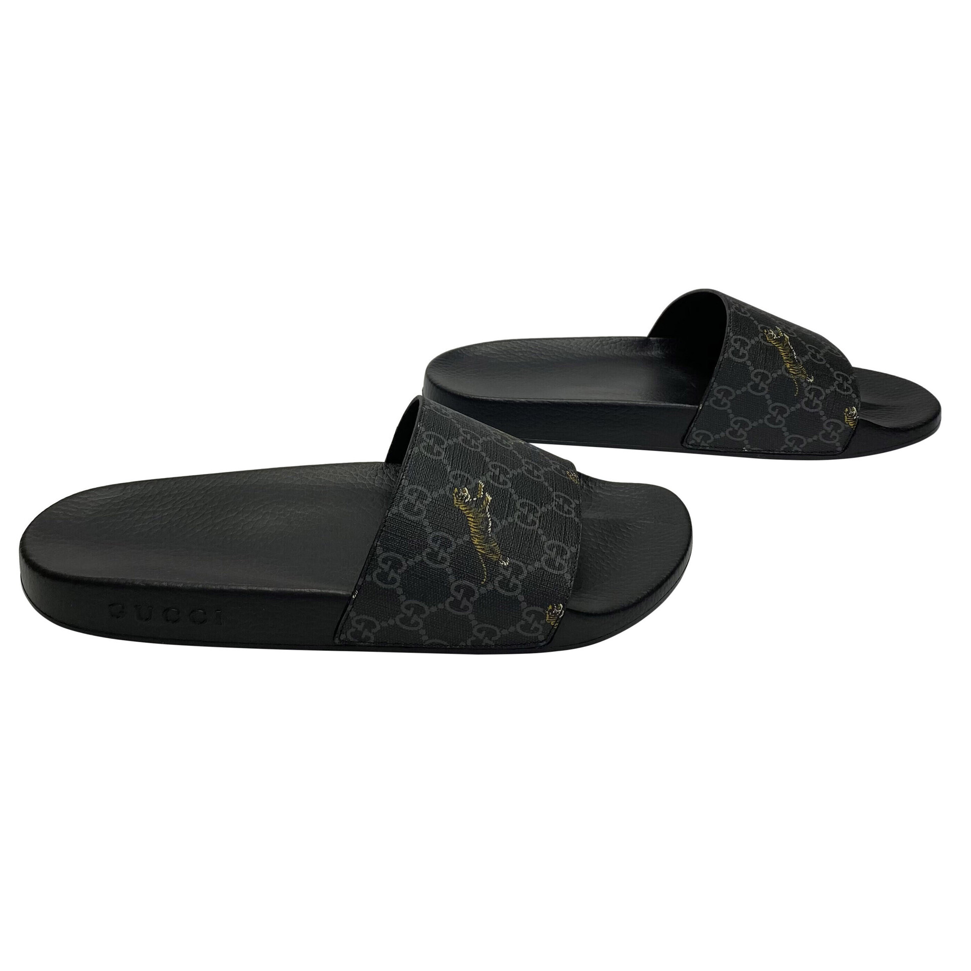 Slide Gucci Monograma Preto