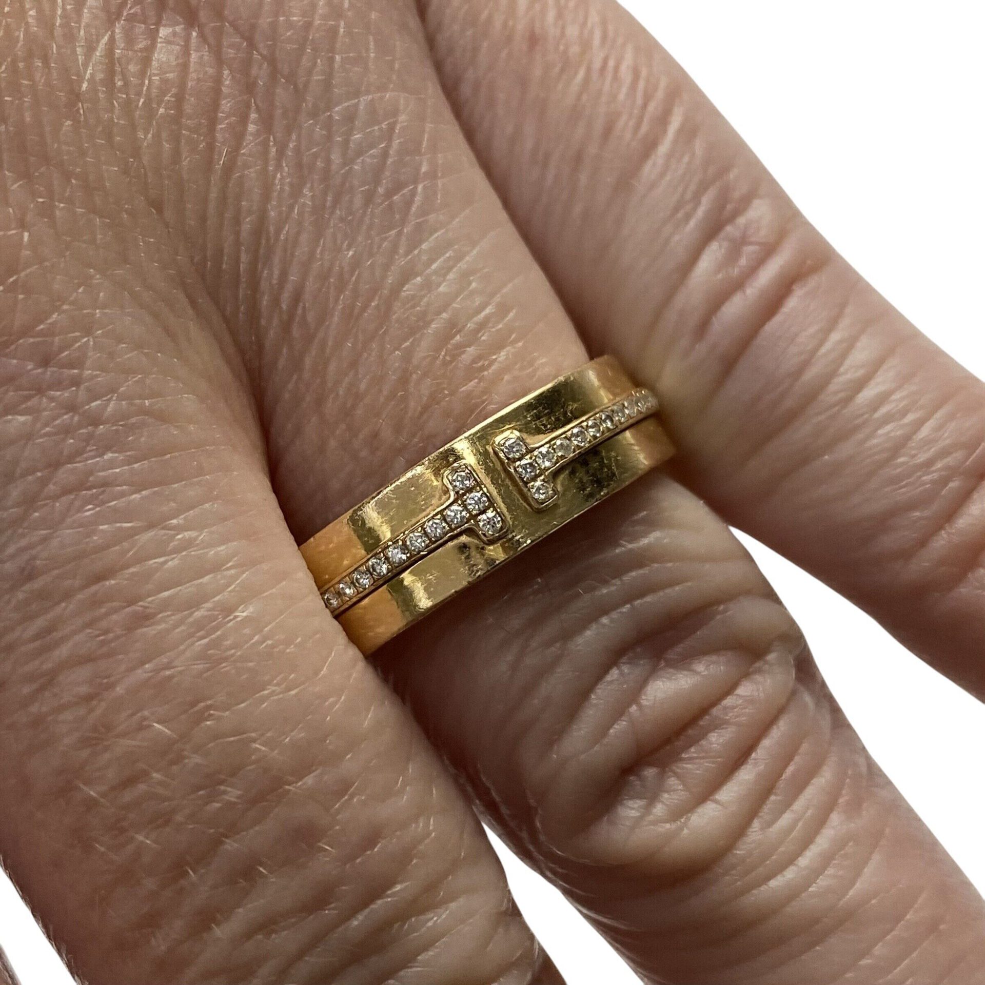 Anel Tiffany & Co. T Ouro Rose - Largo