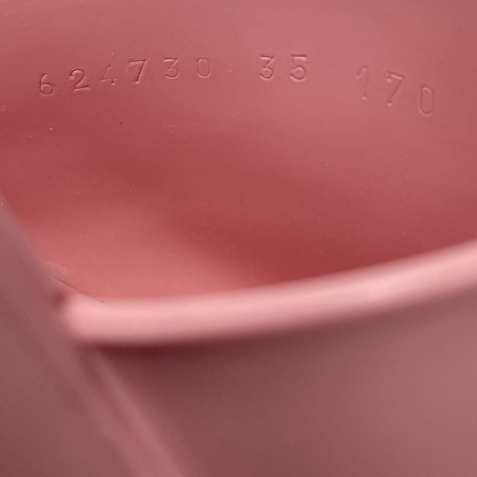 Sandália Gucci Rubber Slides Rosa