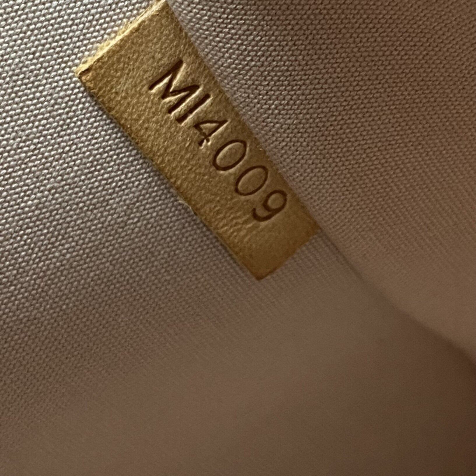 Bolsa Louis Vuitton Alma GM Verniz