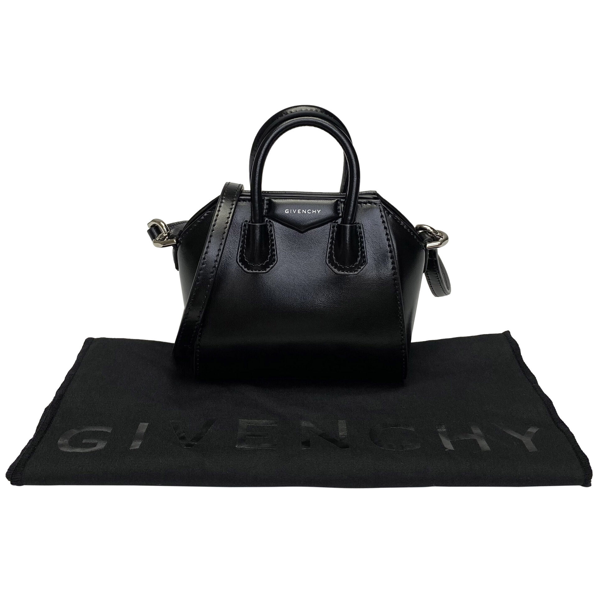 Bolsa Givenchy Antigona Micro Preta
