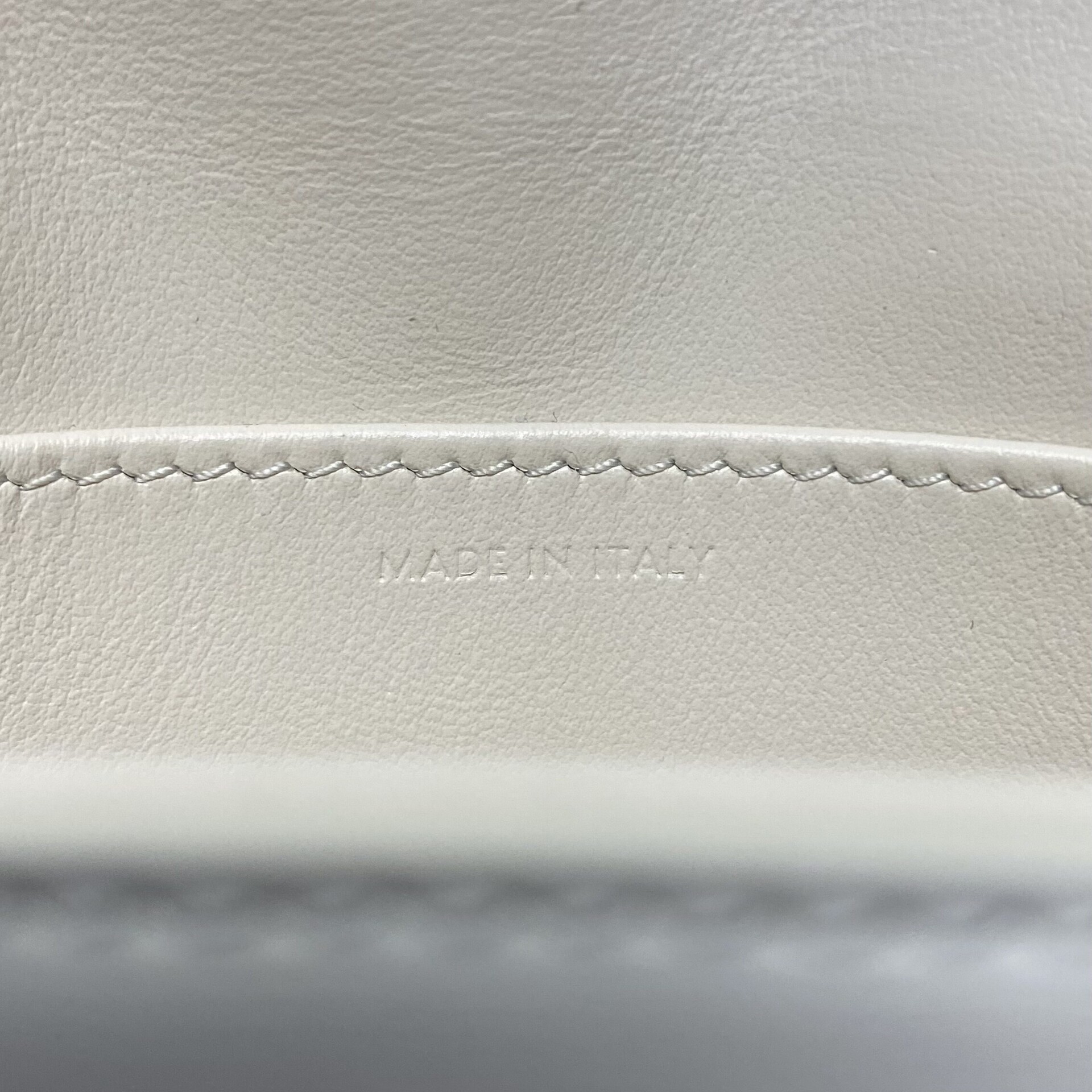 Bolsa Celine Claude Mini Off White