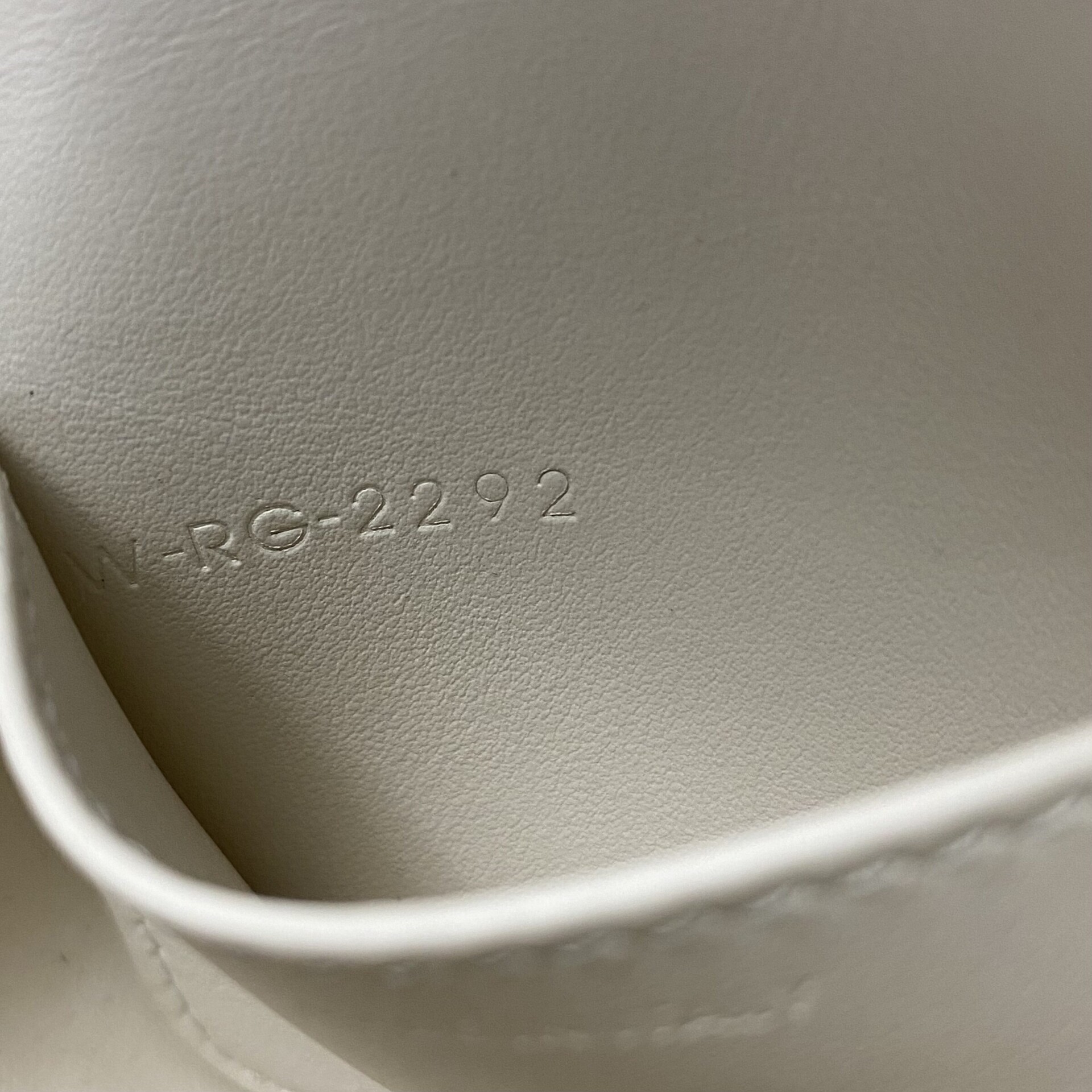 Bolsa Celine Claude Mini Off White