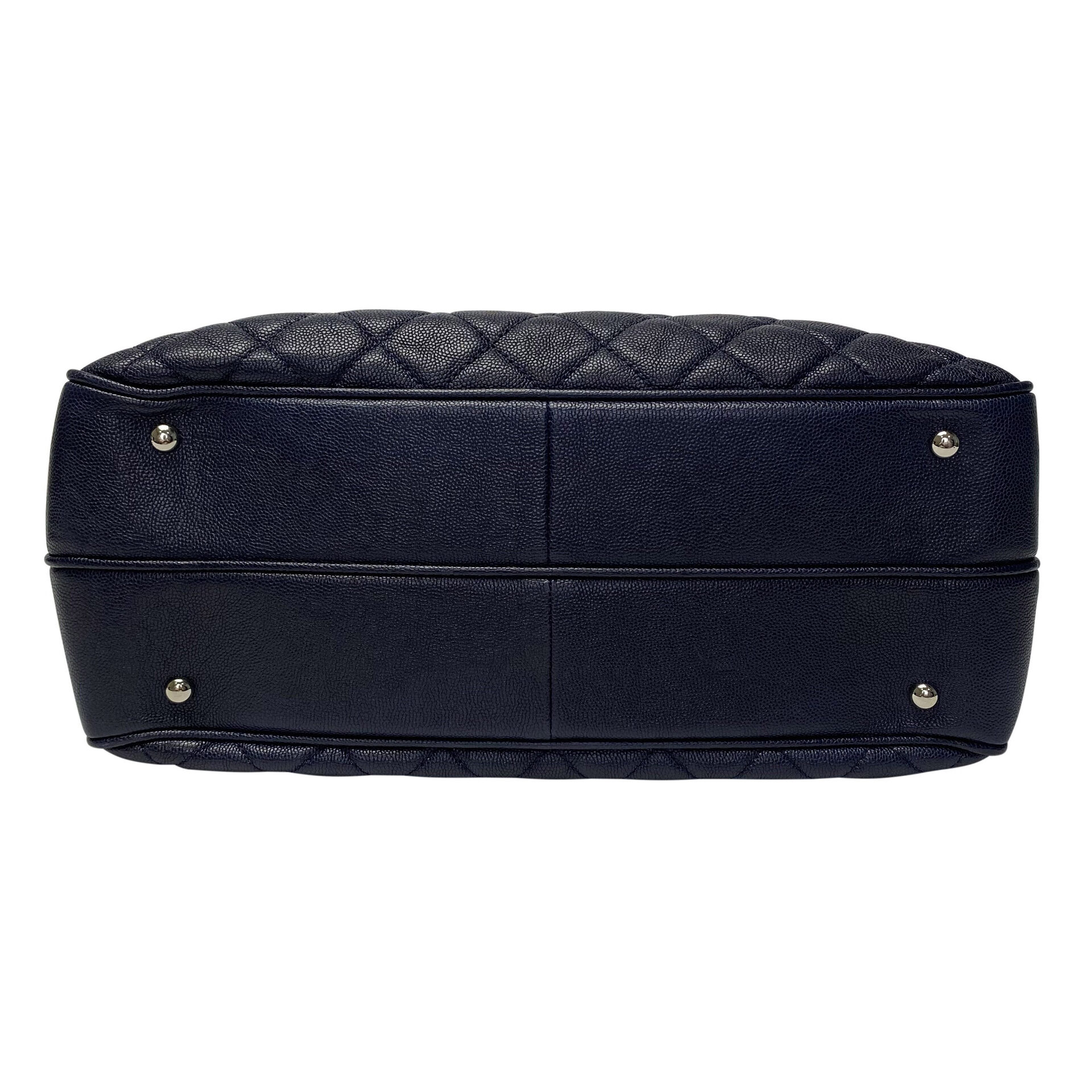 Bolsa Chanel Urban Companion Tote