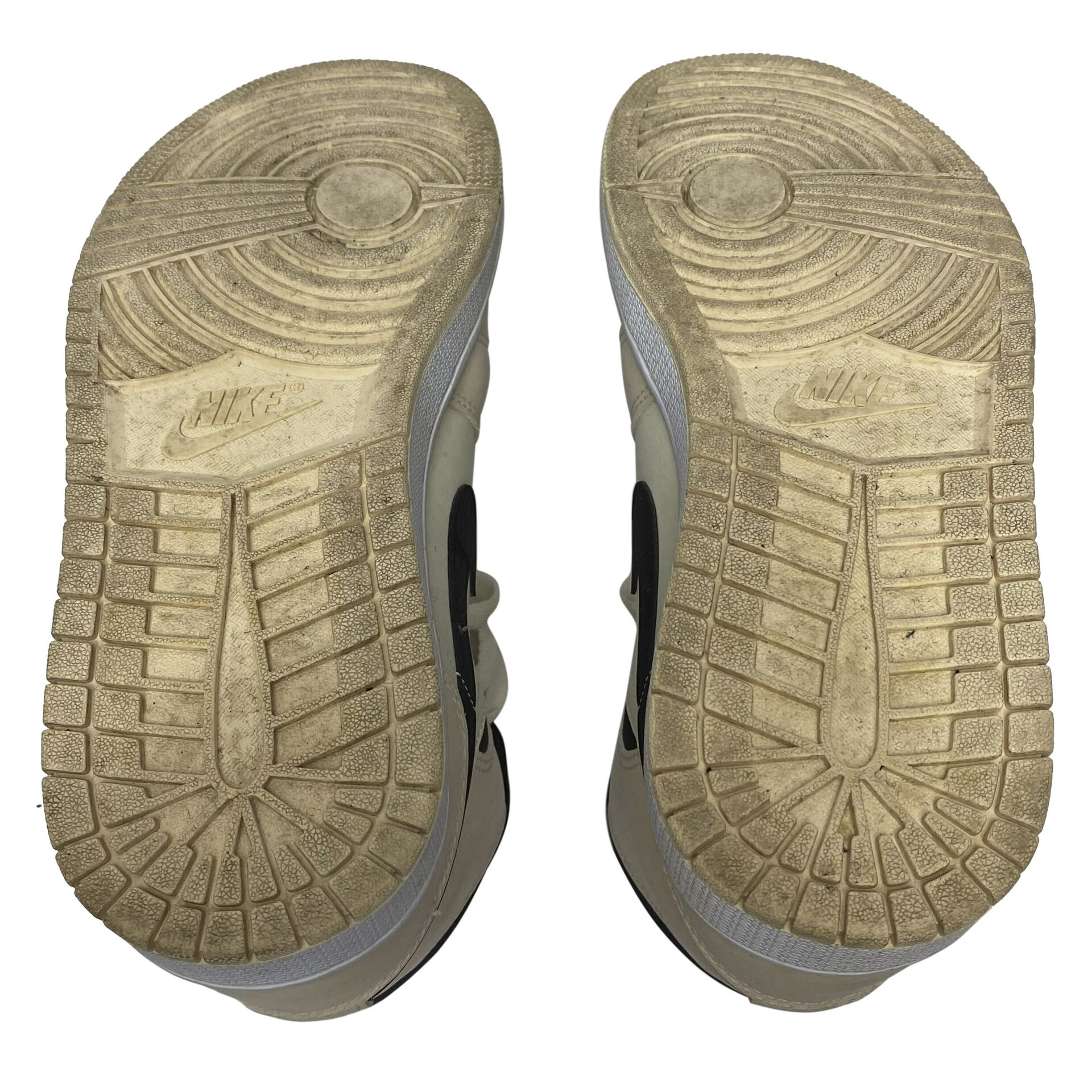 Tênis Nike Air Jordan 1 Mid Guava Ice