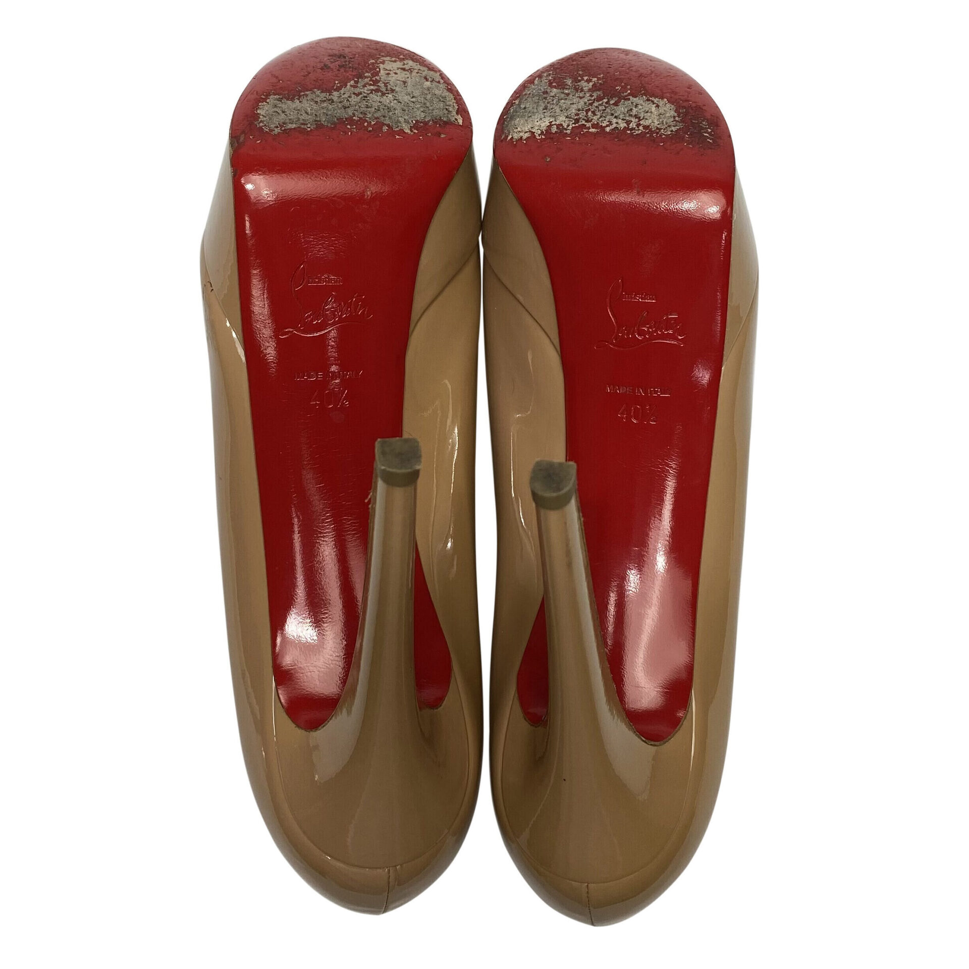 Scarpin Christian Louboutin Bianca 120 Verniz Bege