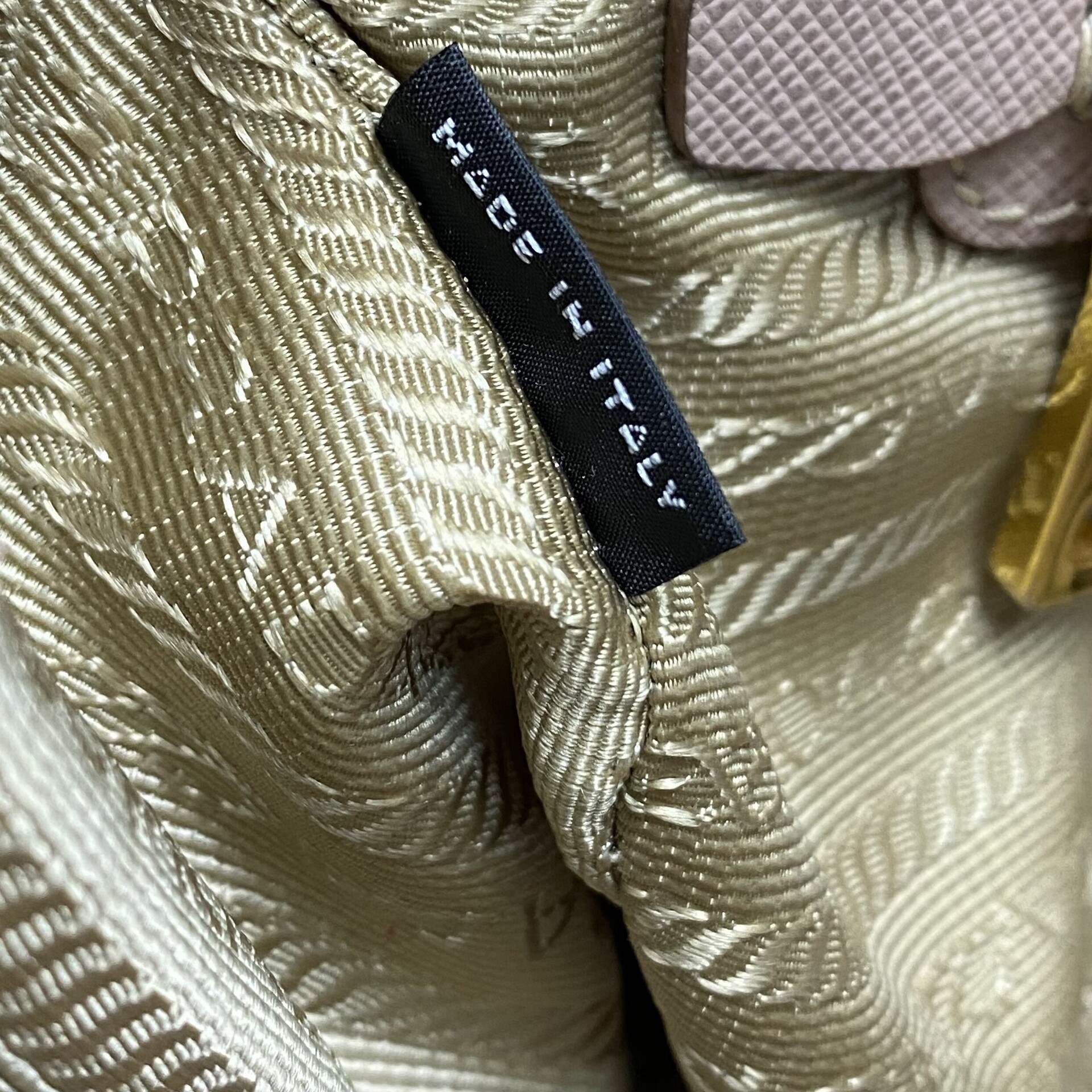 Bolsa Prada Galleria Couro Saffiano Nude