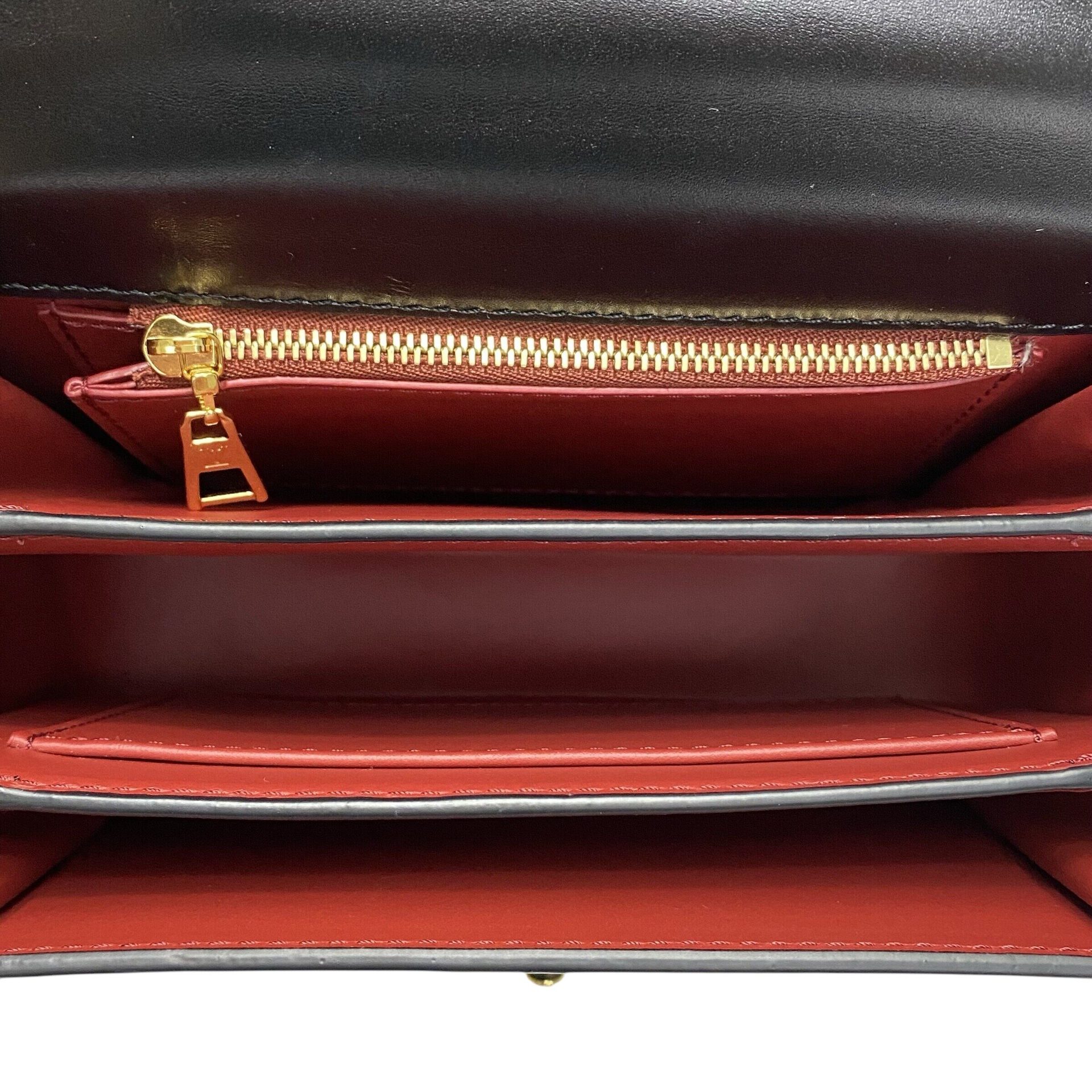 Bolsa Louis Vuitton Orsay MM Preta