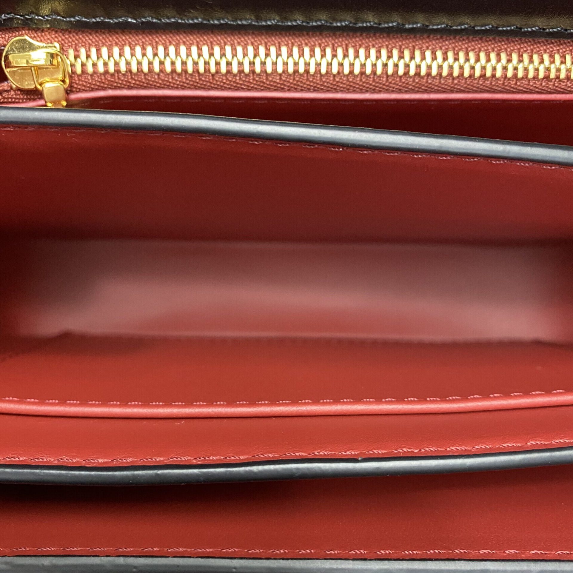 Bolsa Louis Vuitton Orsay MM Preta