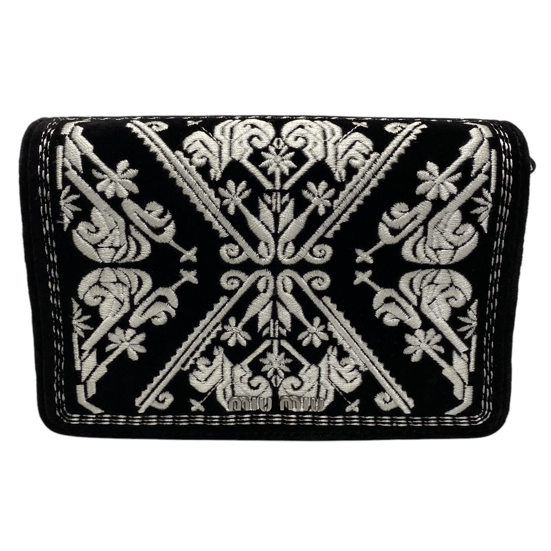 Bolsa Miu Miu Bordada