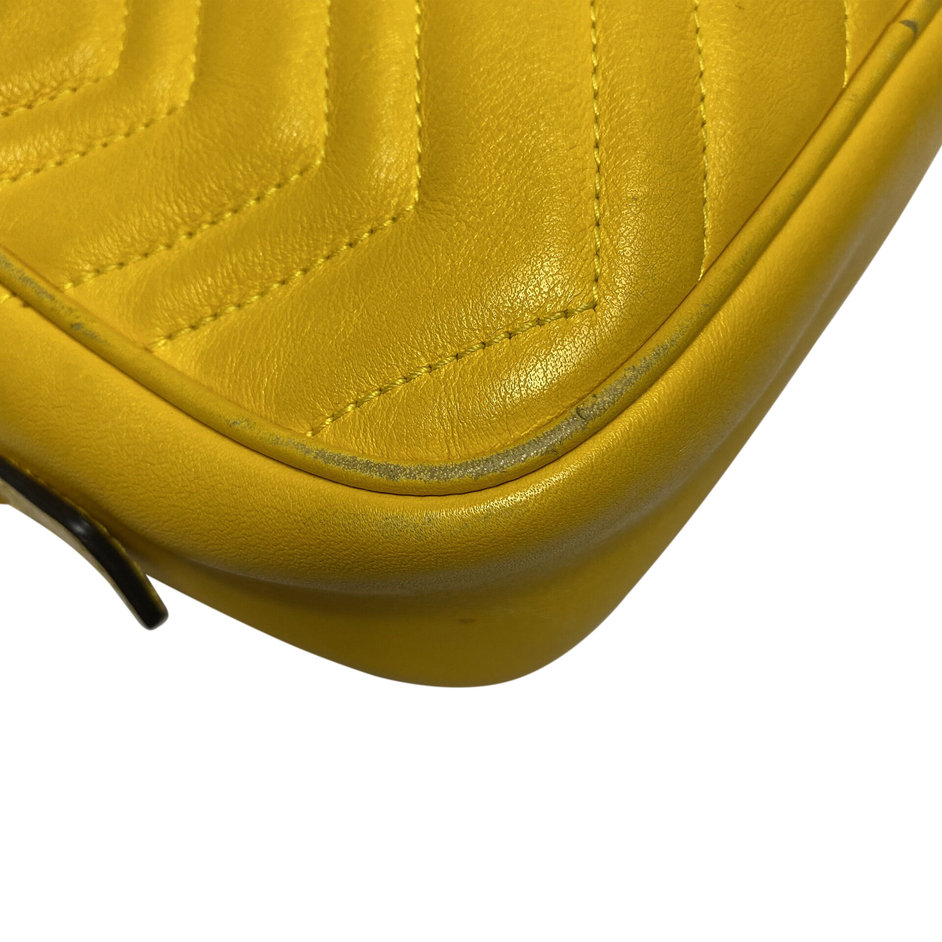 Bolsa Gucci GG Marmont Amarela