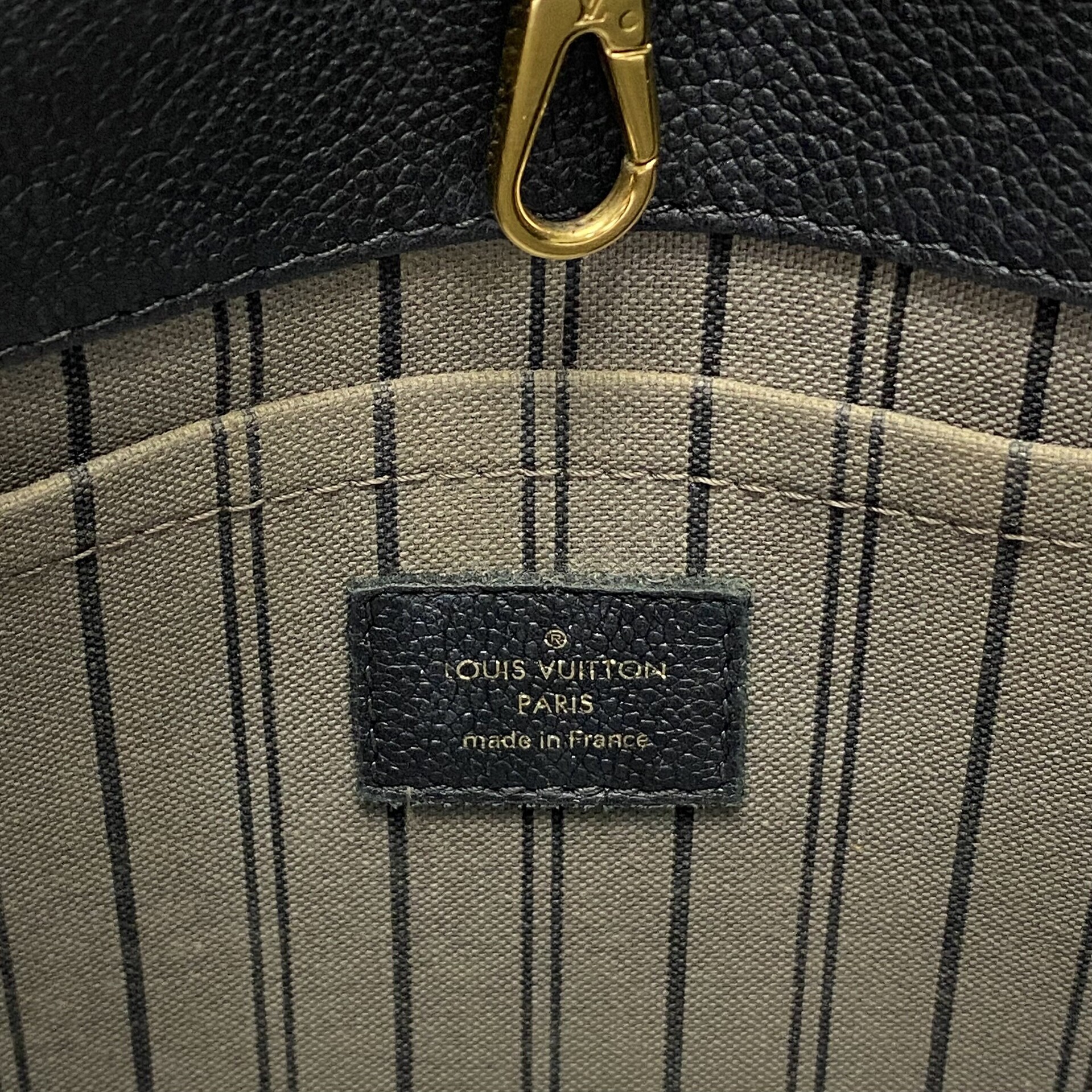 Bolsa Louis Vuitton Montaigne Preta