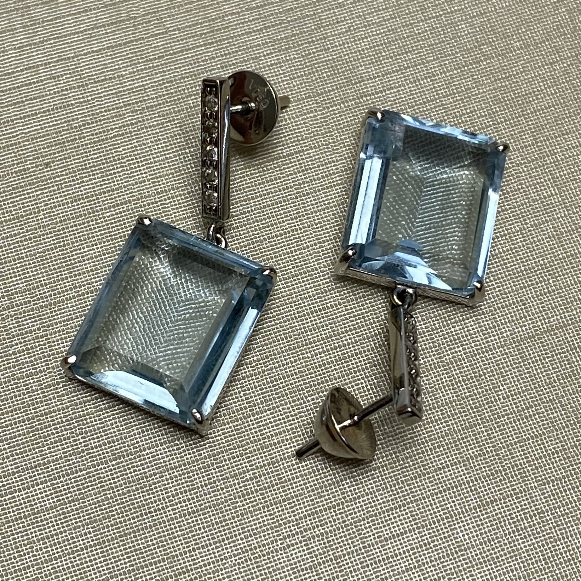 Par de Brincos Vivara - Cores do Brasil