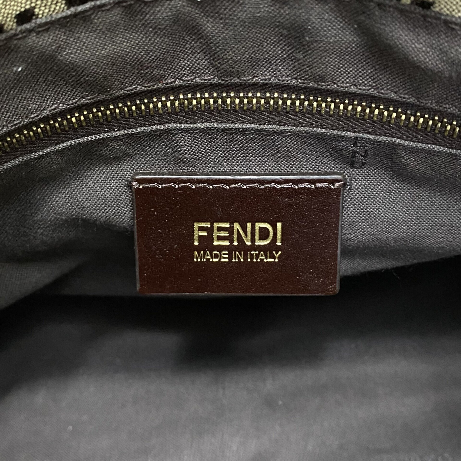 Bolsa Fendi Zucca Mamma Baguette