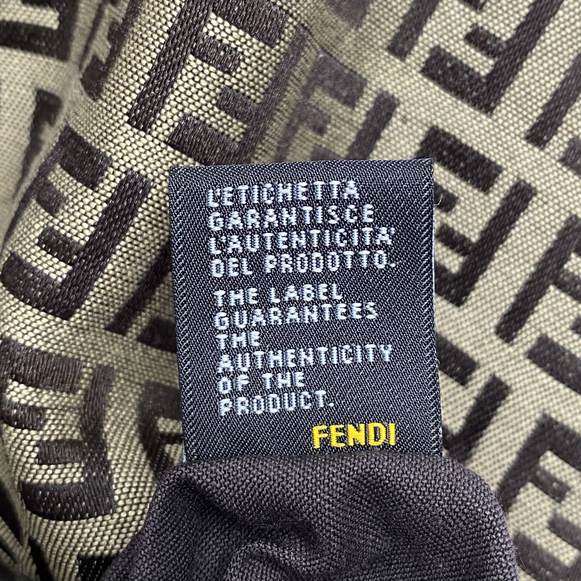 Bolsa Fendi Zucca Mamma Baguette