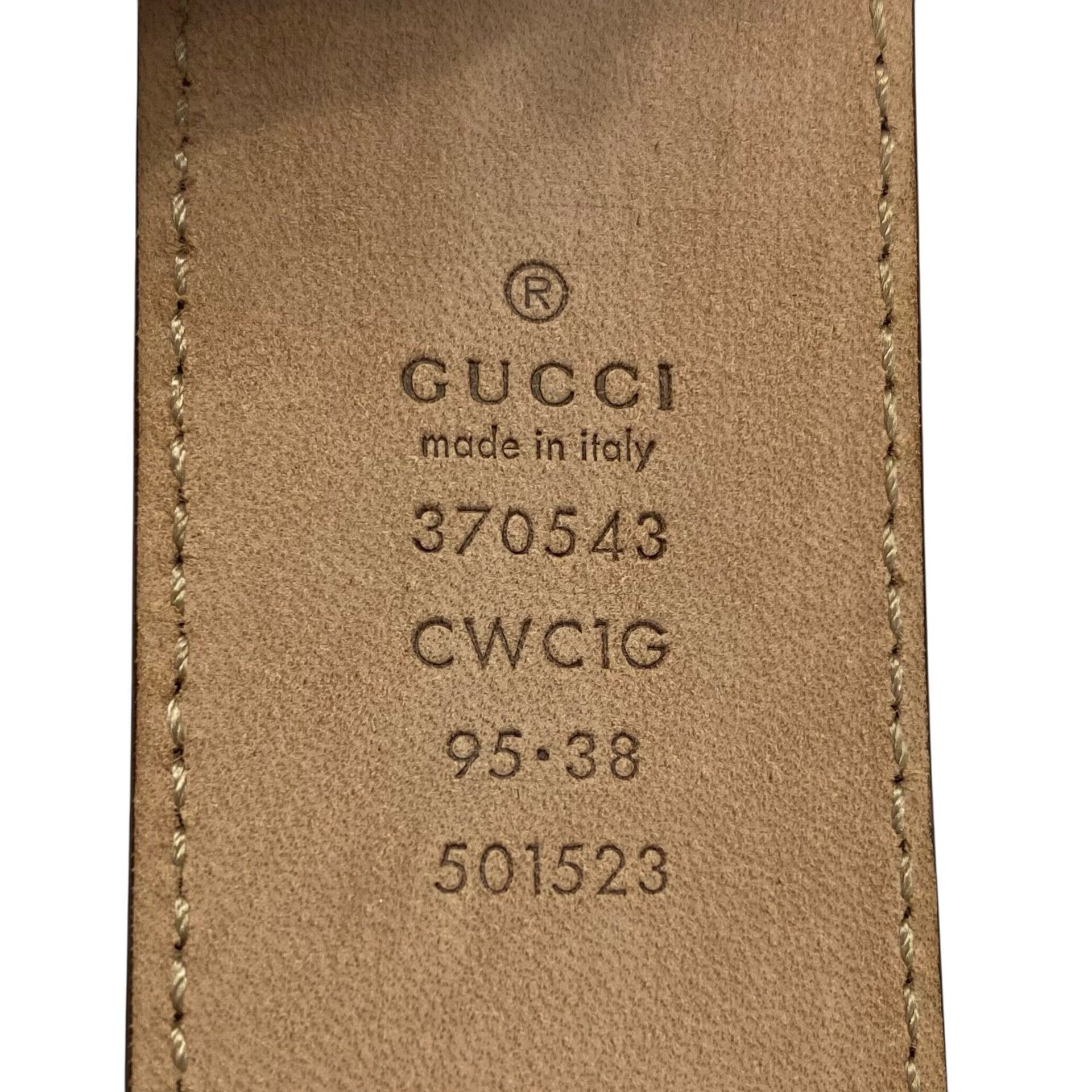 Cinto Gucci GG Monograma Vermelho