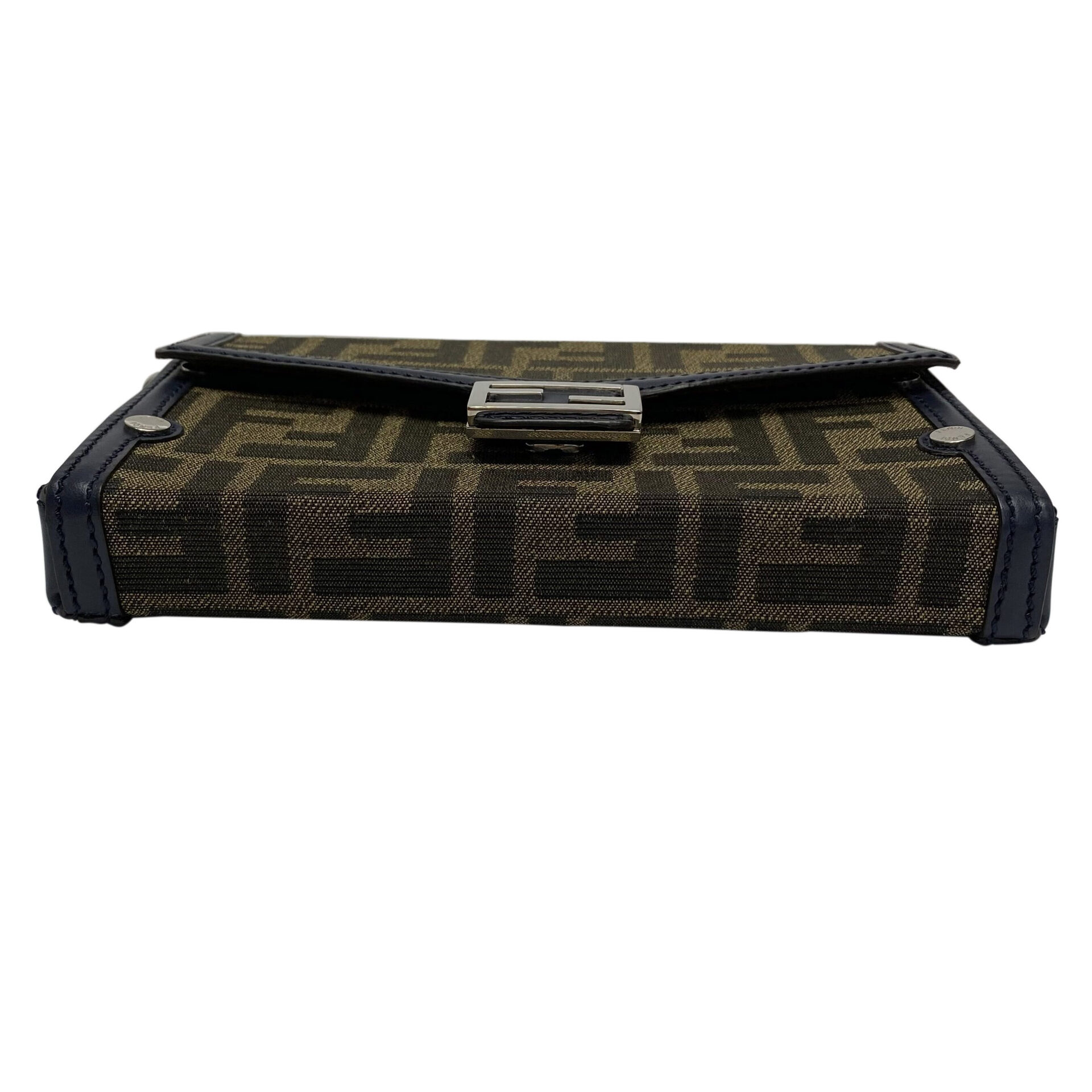 Bolsa Fendi Phone Pouch Baguette Soft Trunck