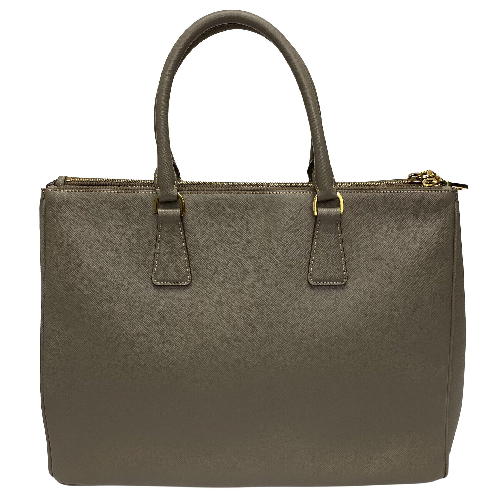 Bolsa Prada Galleria Saffiano Cinza