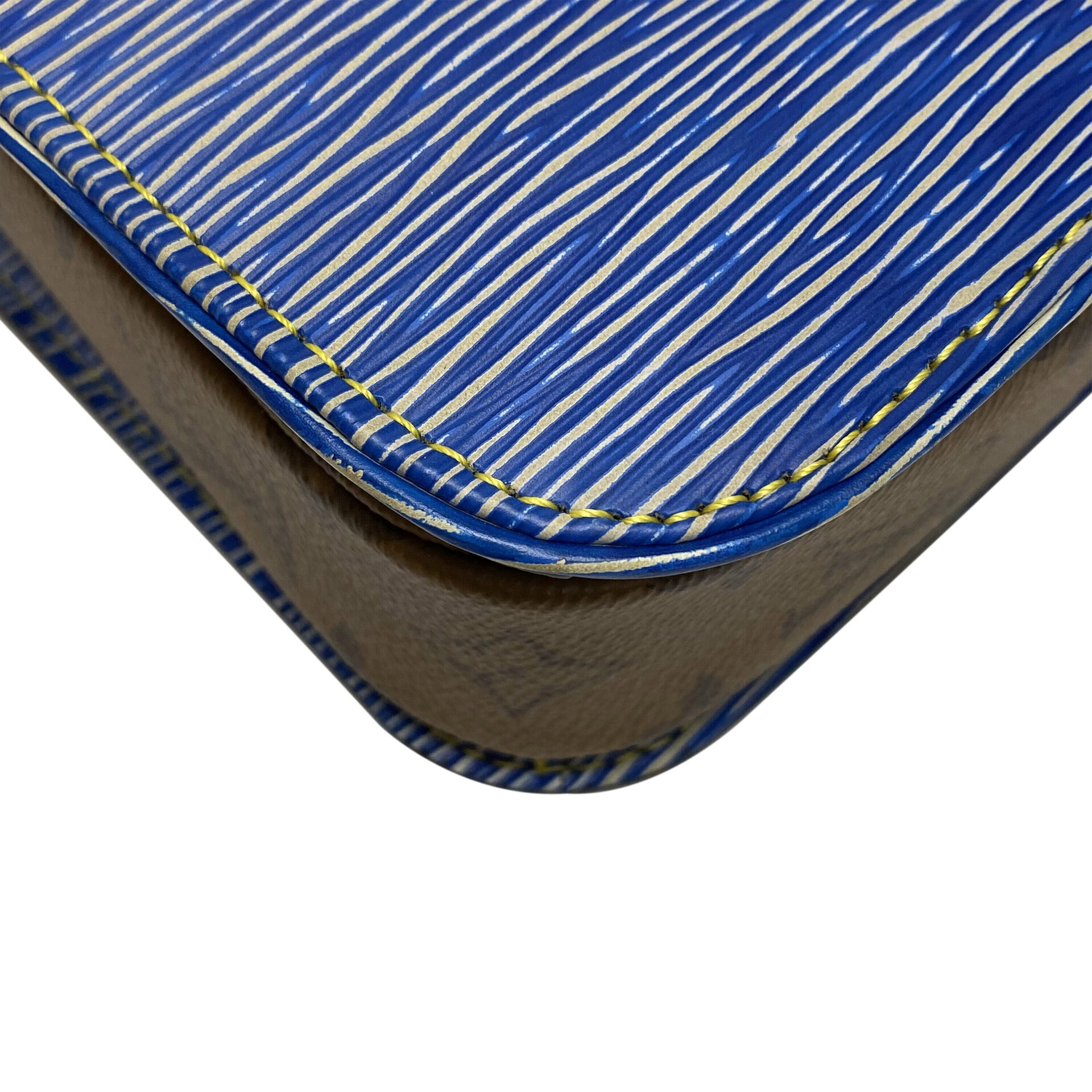 Bolsa Louis Vuitton Pochette Métis Epi Leather